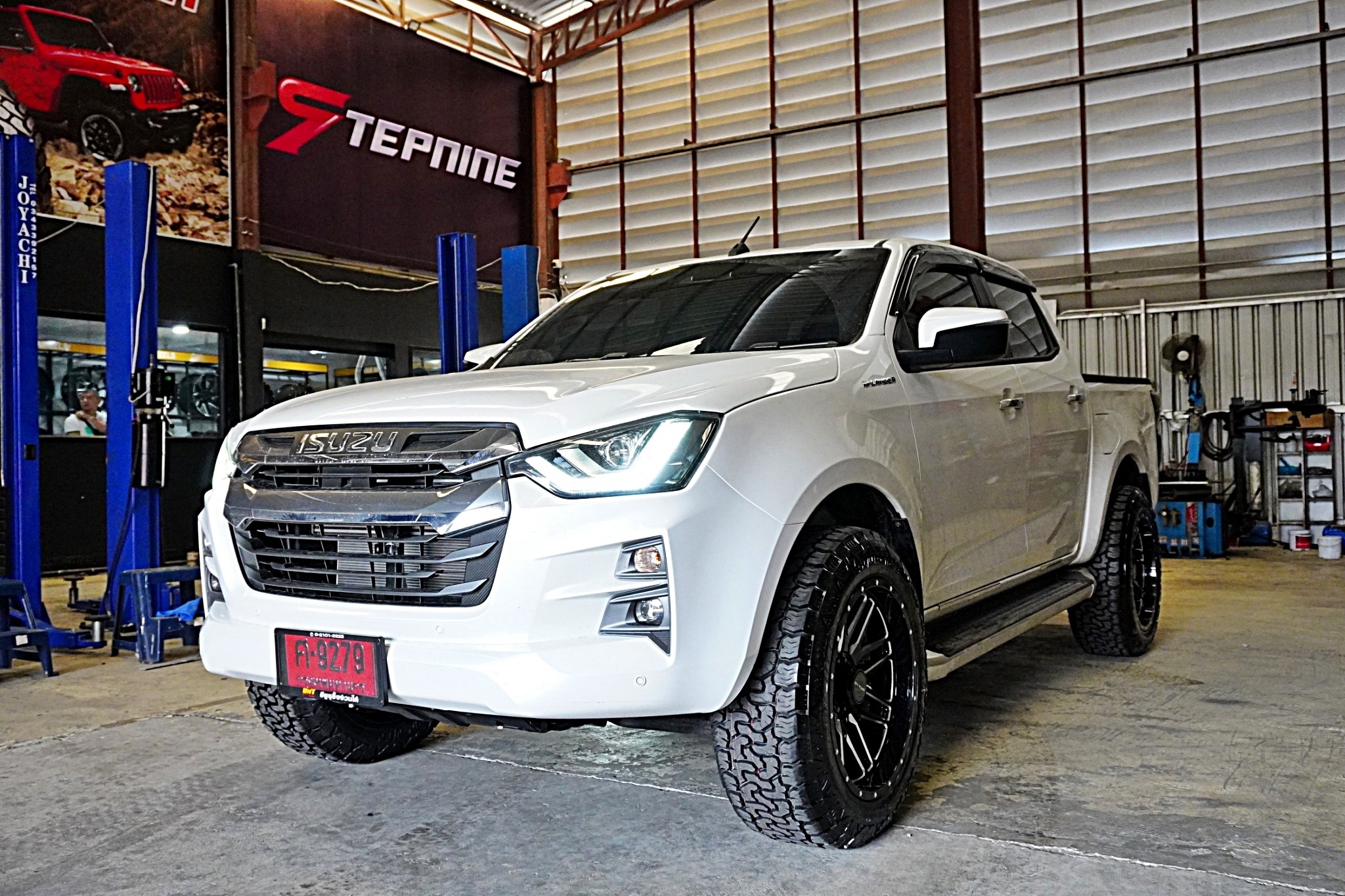 ชุดเเต่ง ISUZU D-MAX HI-LANDER DBI