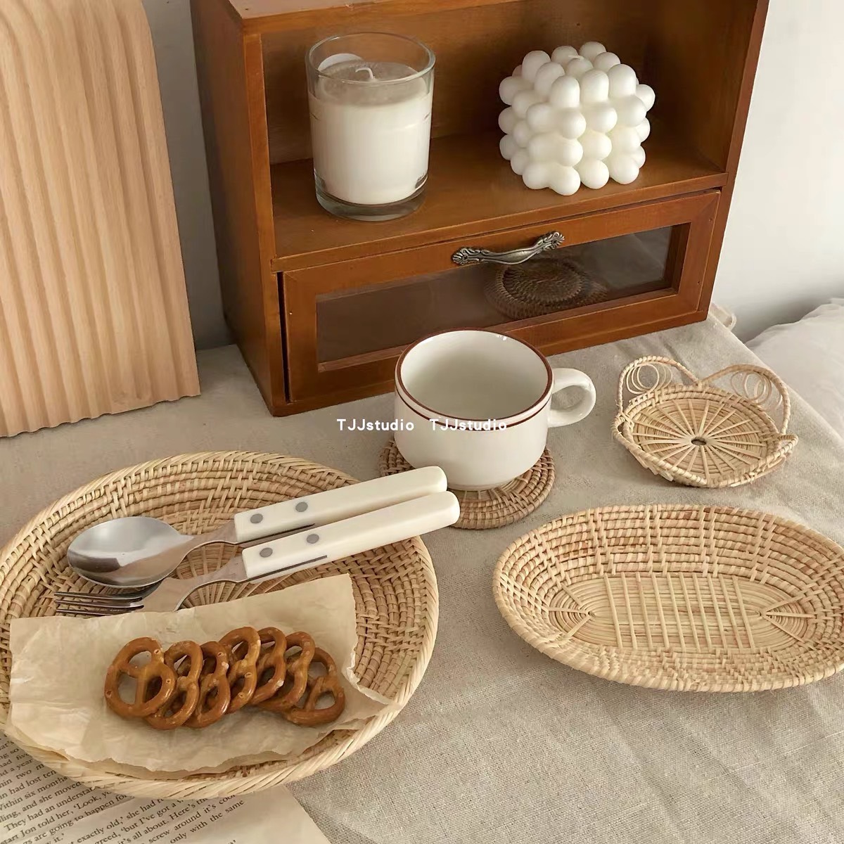 พร็อพถ่ายรูปสินค้า ถาดหวาย ถาดเกาหลี ถาดขนม ถาดอาหาร โฮมคาเฟ่ หวายติดผนังบ้าน🥨