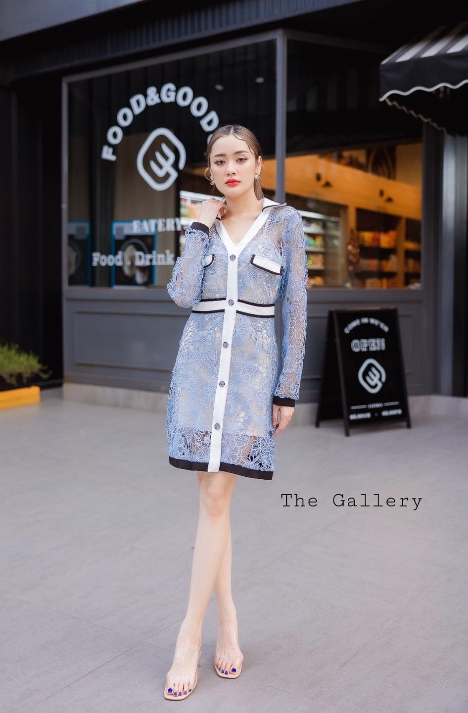 ชุดเดรสลูกไม้แขนยาวหรูหรามากก สวยครบจบในชุดเดียว ราคาสุดคุ้มมากเวอรรรร์ จะทำงาน/ใส่ไปงานคือ เริ่ดด