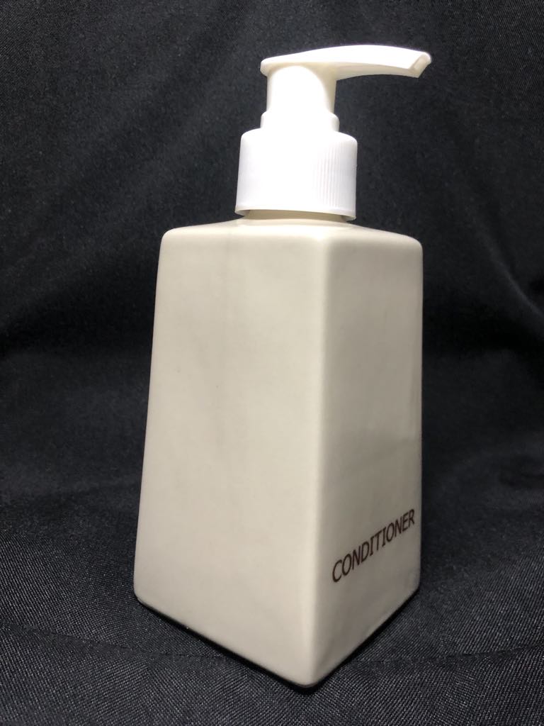 ขวดเซรามิค Conditioner ทรงเหลี่ยม หัวปั้ม