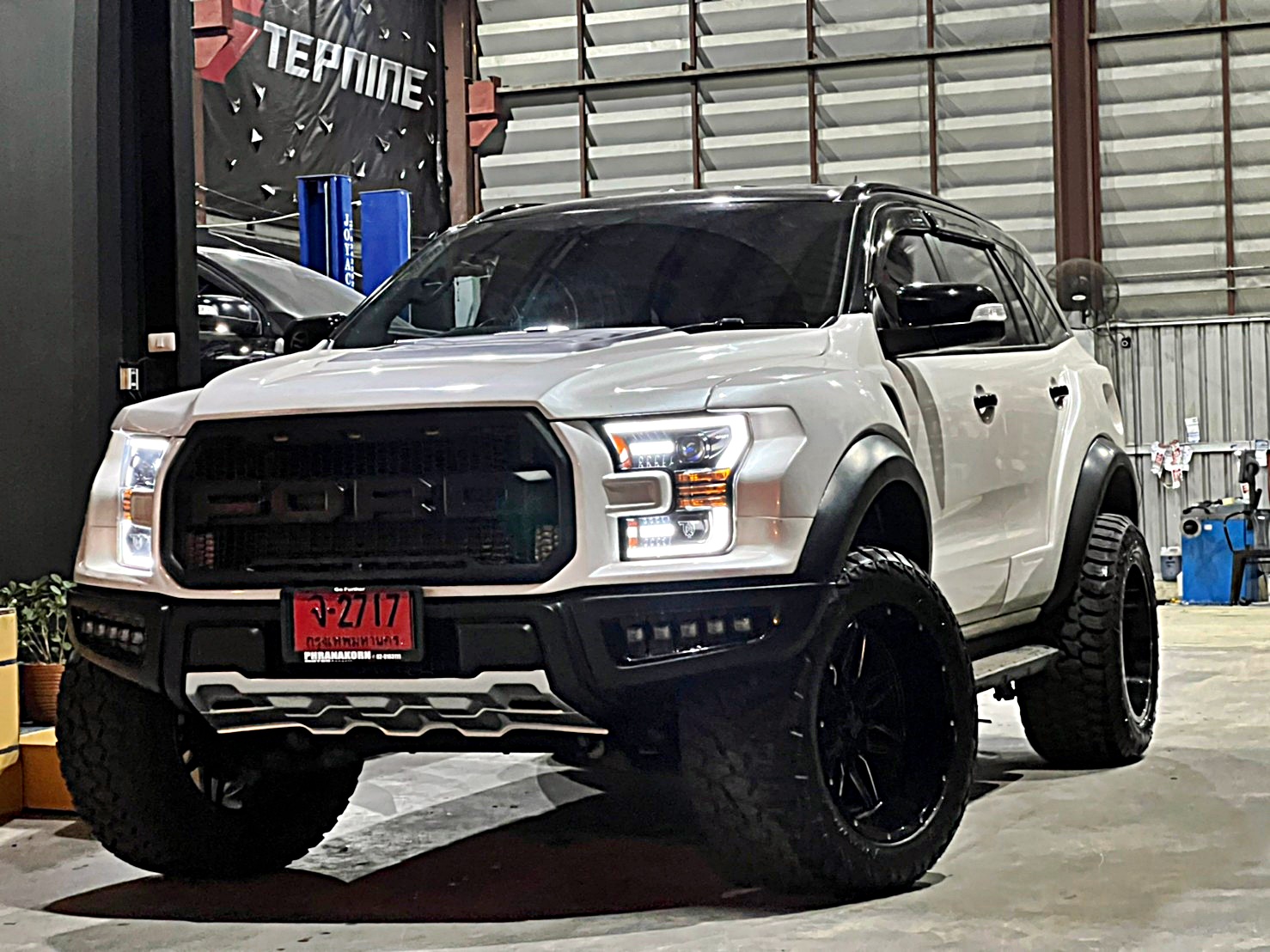 #FORD_EVEREST_ทรงเมกา ที่ STEP9