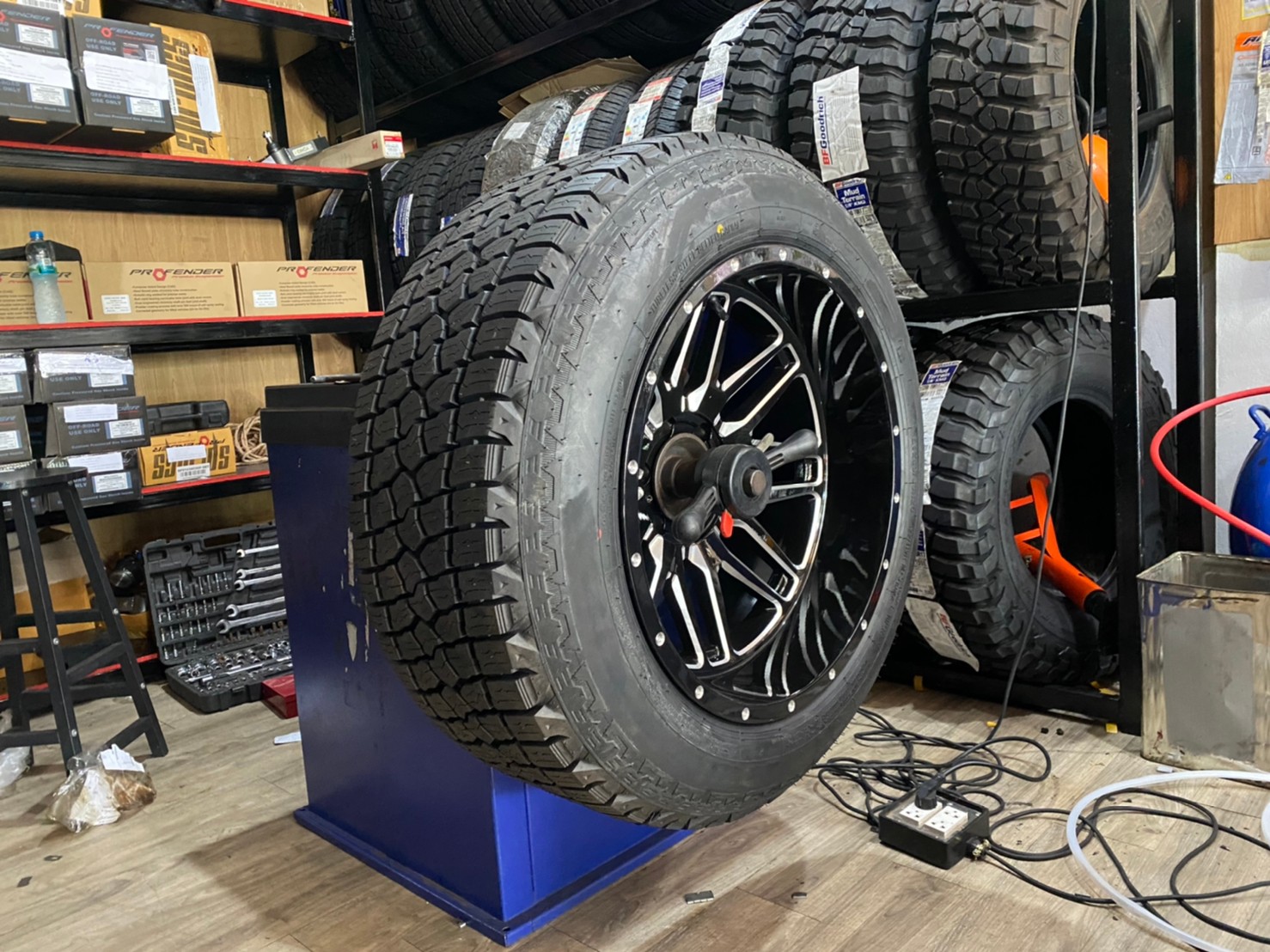 FORD ทรงเมกา ล้อเทพลึกสุดตาราง