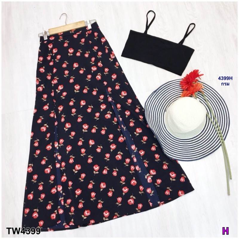 set 2 ชิ้น เสื้อสายเดี่ยว กับ กระโปรงผ่าหน้า