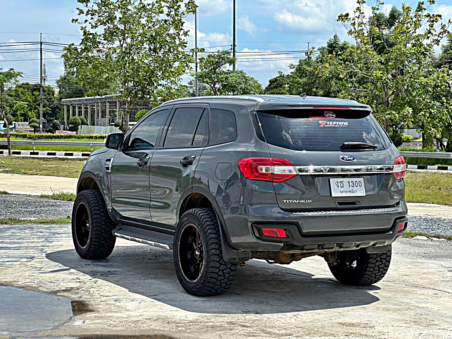 FORD_EVEREST_ทรงเมกา ที่ STEP9