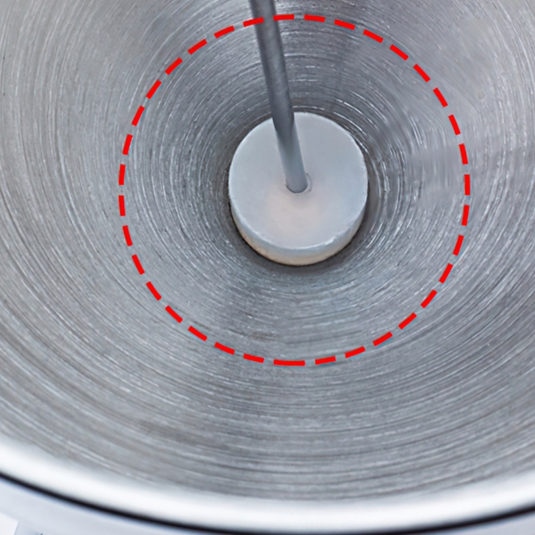 กรวยสแตนเลสเทของเหลว มีหูจับ สามารถเปิดปิดการไหลได้ 600 ml