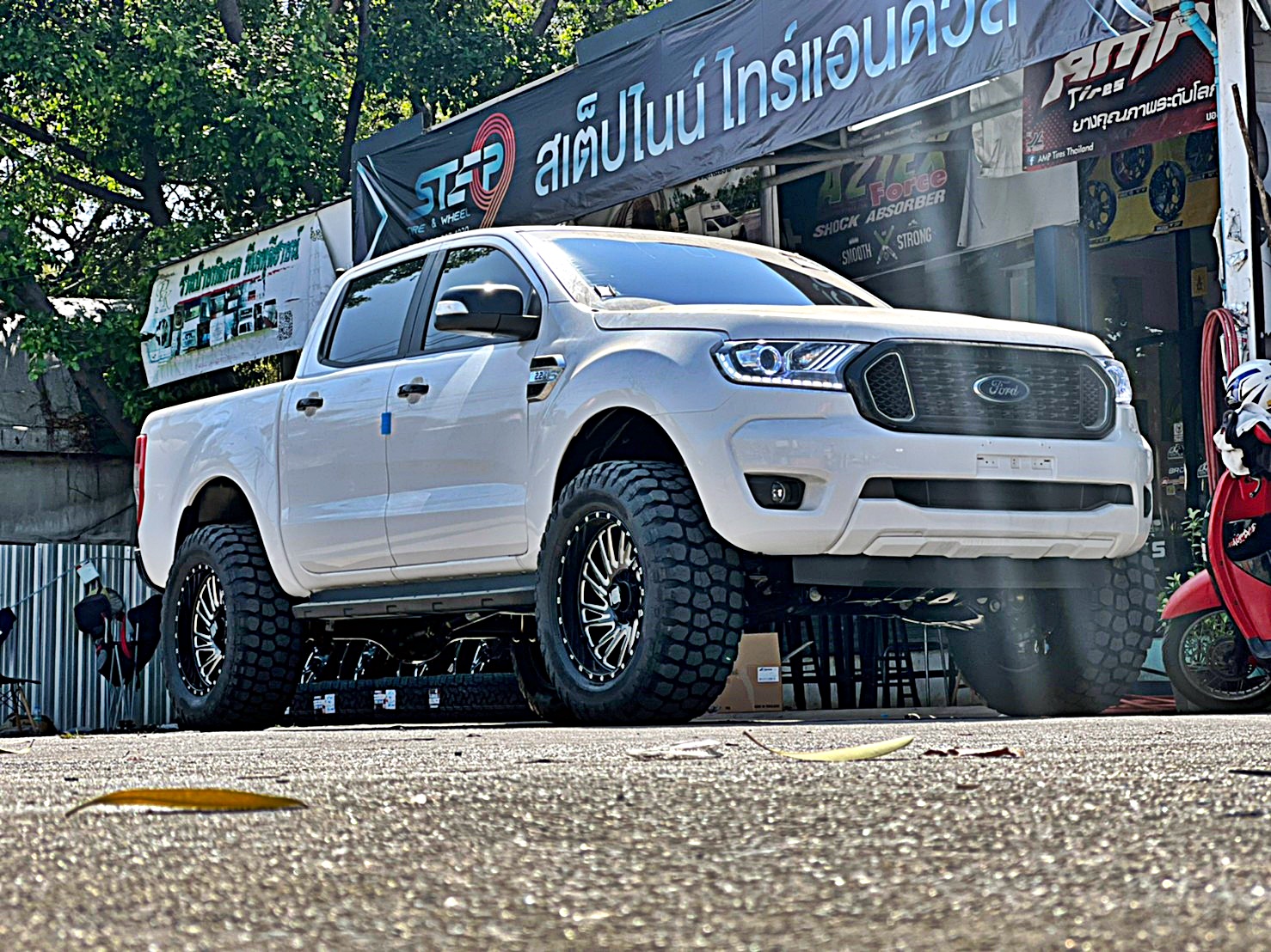 AMERICAN_WARRIOR FORD ทรงเมกา