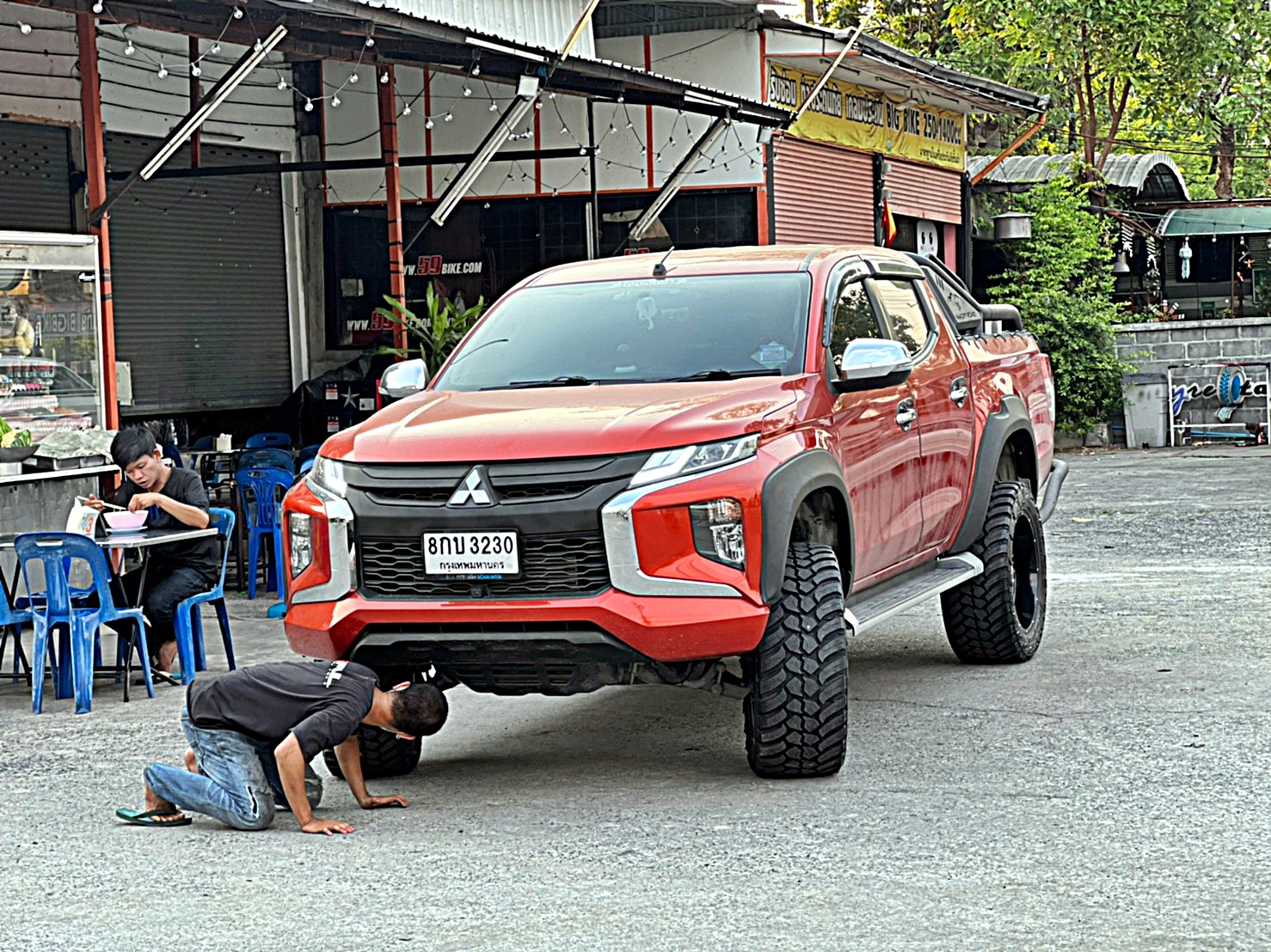 TRITON ทรงเมกา