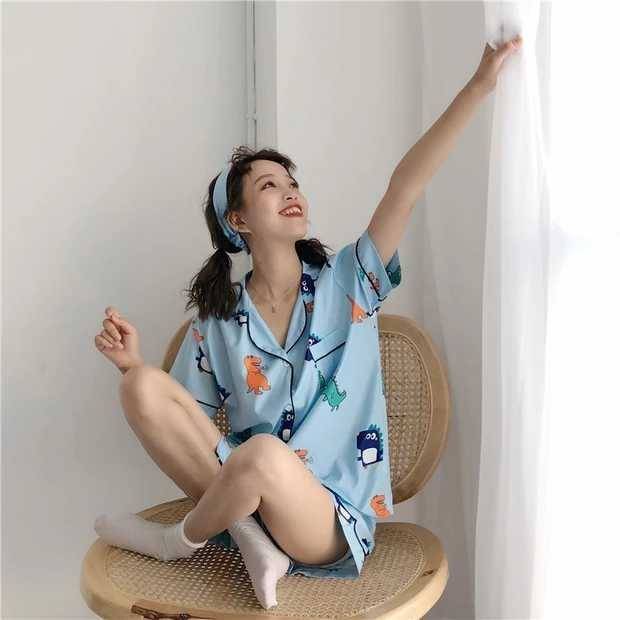 ชุดนอนไดโนเสาร์