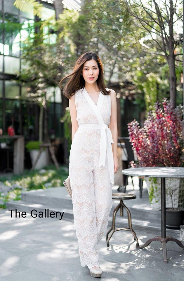 จั้มสูทขายาว