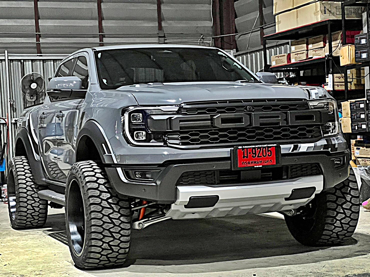 ส่งงาน RAPTOR V6 หล่อจบ ที่ Step9 ล้อแท้ HOSTILE H113