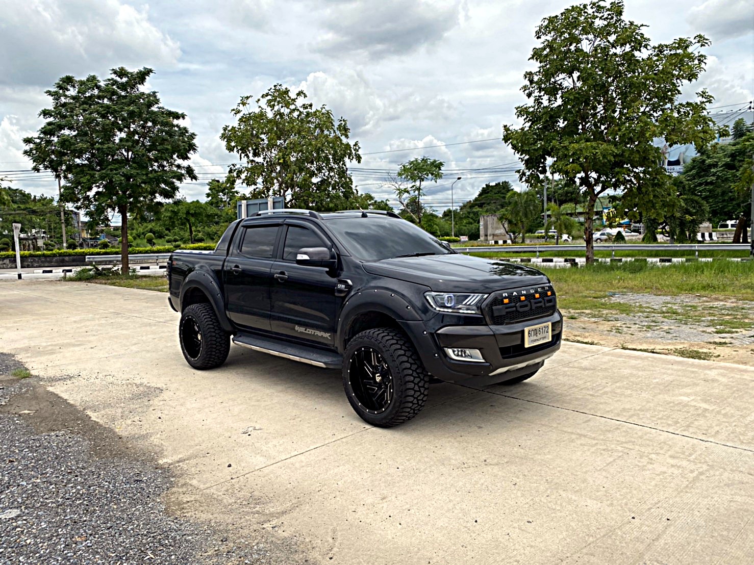 FORD WILDTRAK จัดทรงเมกาที่ STEP9
