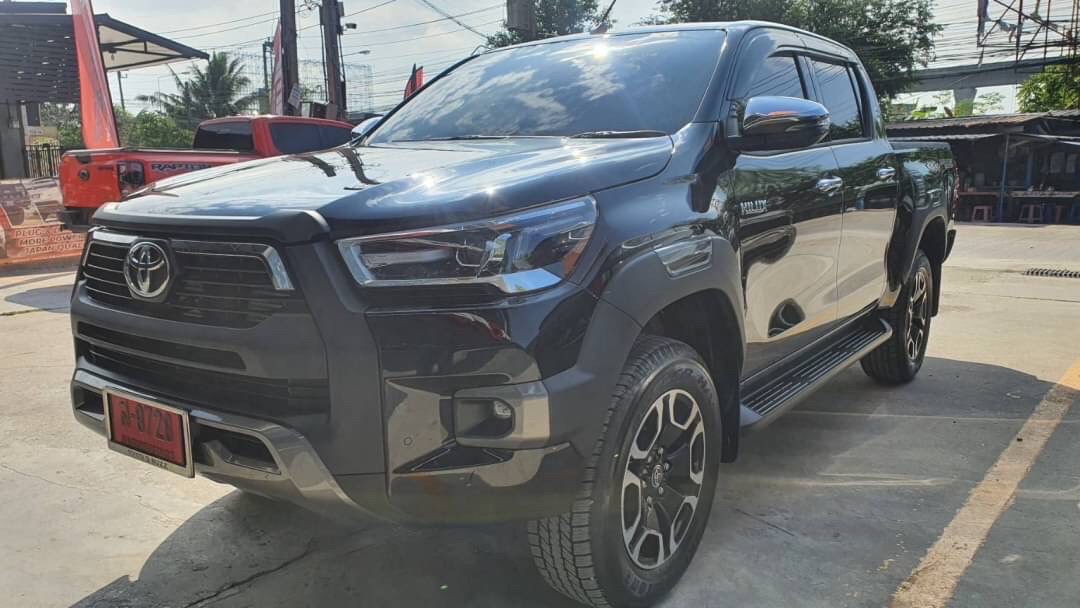 TOYOTA REVO แต่งทรงเมกาที่ STEP9