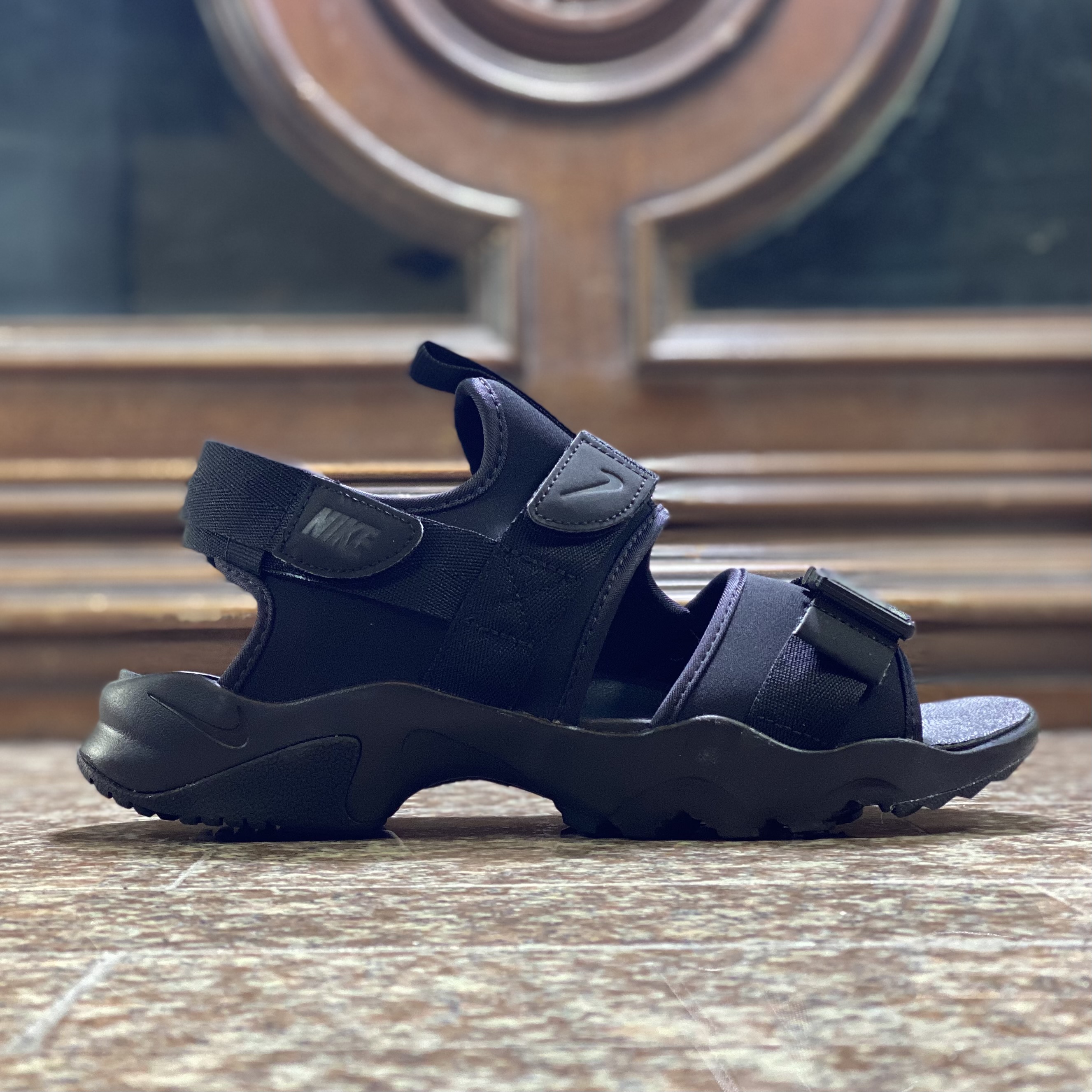 รองเท้า Nike Canyon Sandal ‘TripleBlack’ (M10/11US)