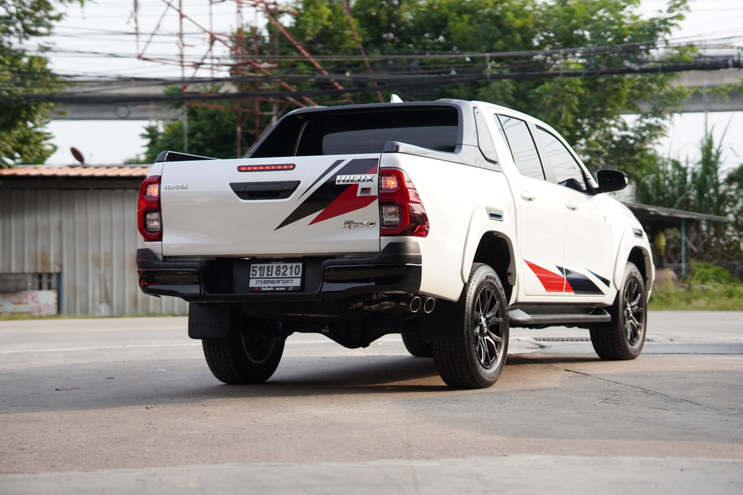 ท่อ HKS ปลายคู่ ใส่ REVO GR ของแท้ที่ STEP9 เท่านั้น