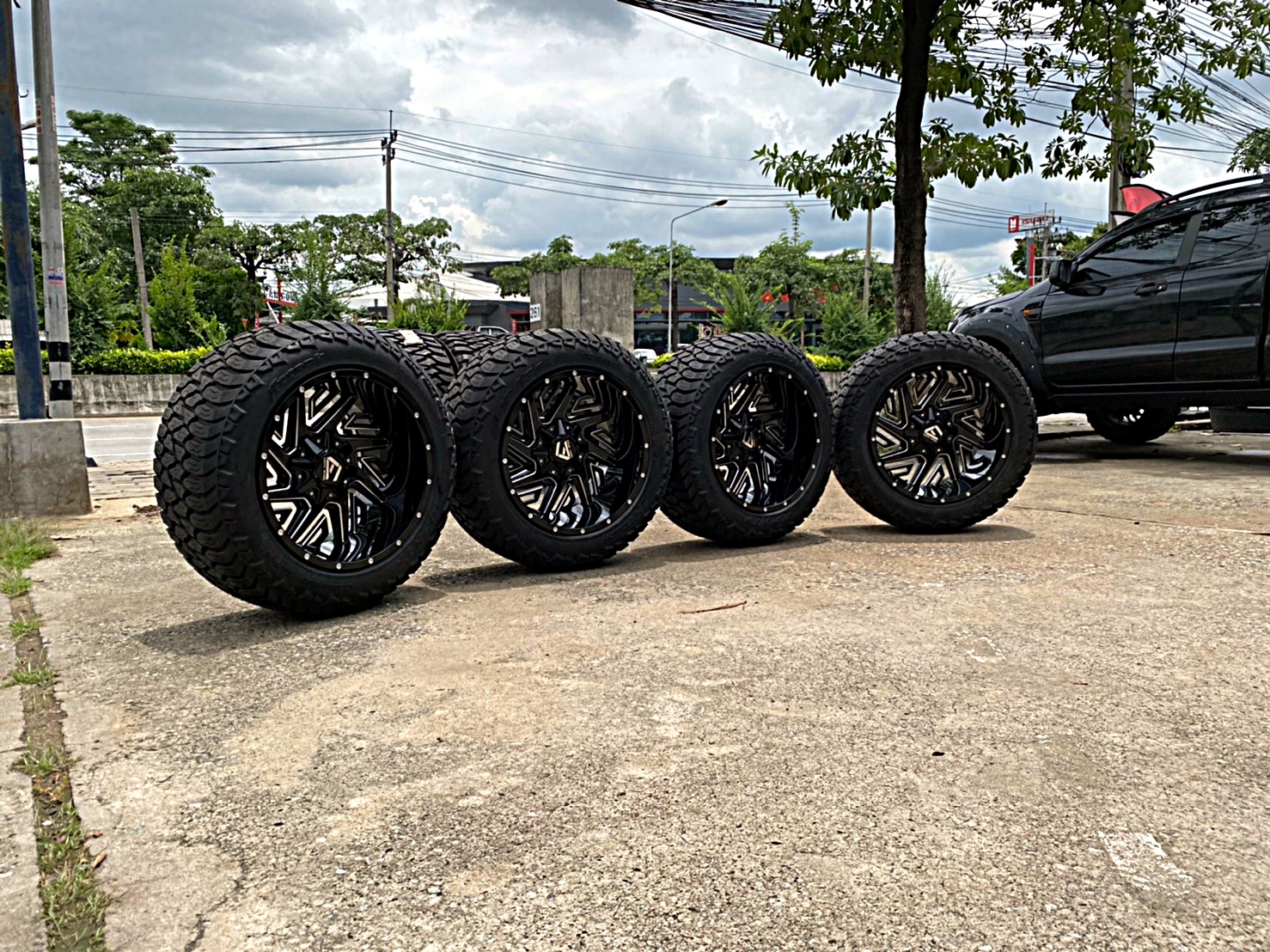 FORD WILDTRAK จัดทรงเมกาที่ STEP9