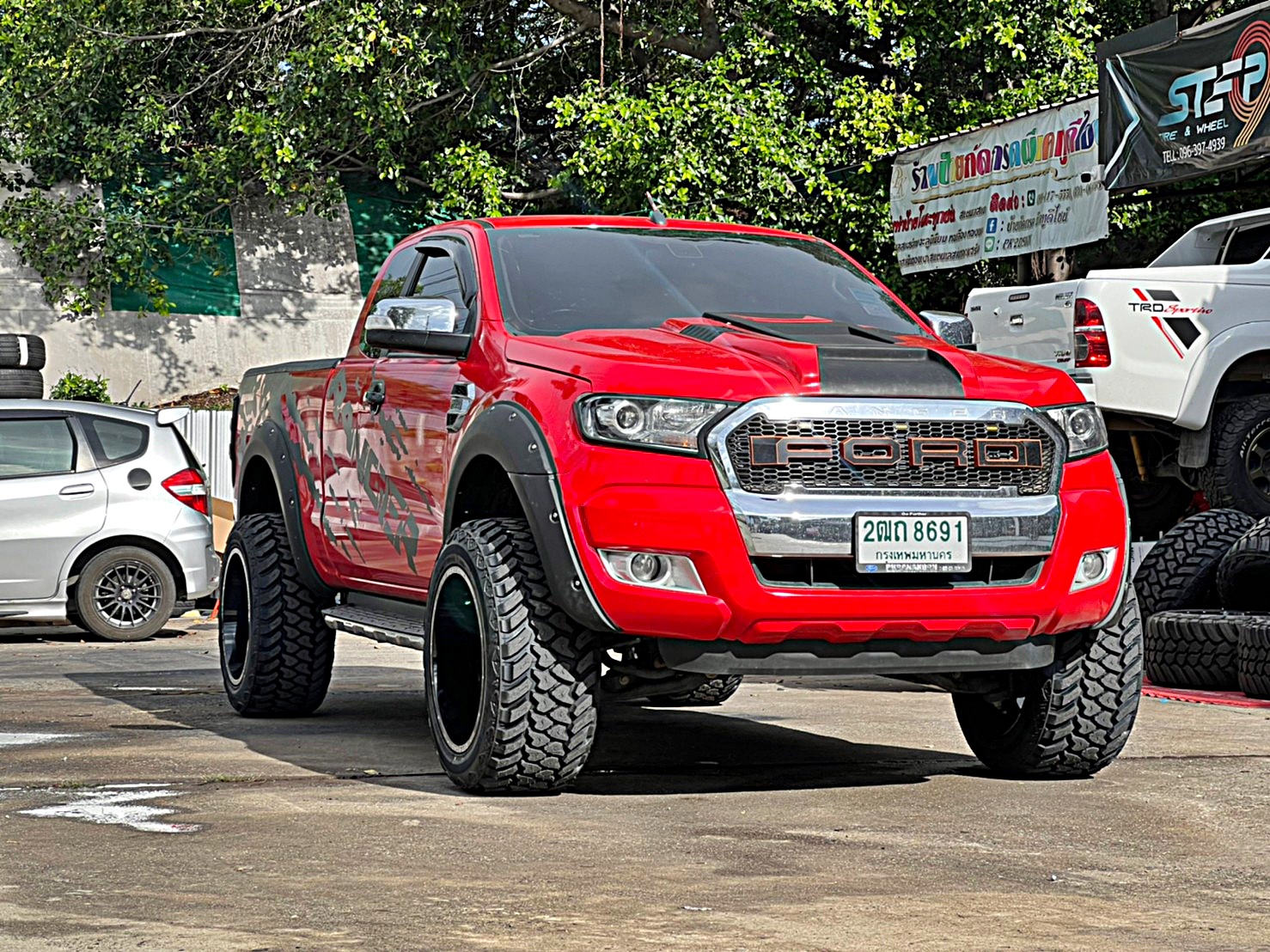 FORD_RANGER_ทรงเมกาจองคิวมาจากลำพูน
