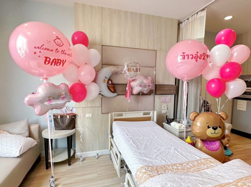 เซทลูกโป่งต้อนรับเด็กแรกเกิด ขนาด 36นิ้ว 2ใบ + ช่อลูกโป่ง 10ลูก 2ช่อ + ลูกโป่งบับเบิ้ล ขนาด 24นิ้ว 1ใบ + ลูกโป่งฟอยล์ก้อนเมฆ 2ใบ + ลูกโป่งฟอยล์พระจันทร์ 1ใบ + ลูกโป่งหมีฐานตั้ง ตัวใหญ่ 1ตัว