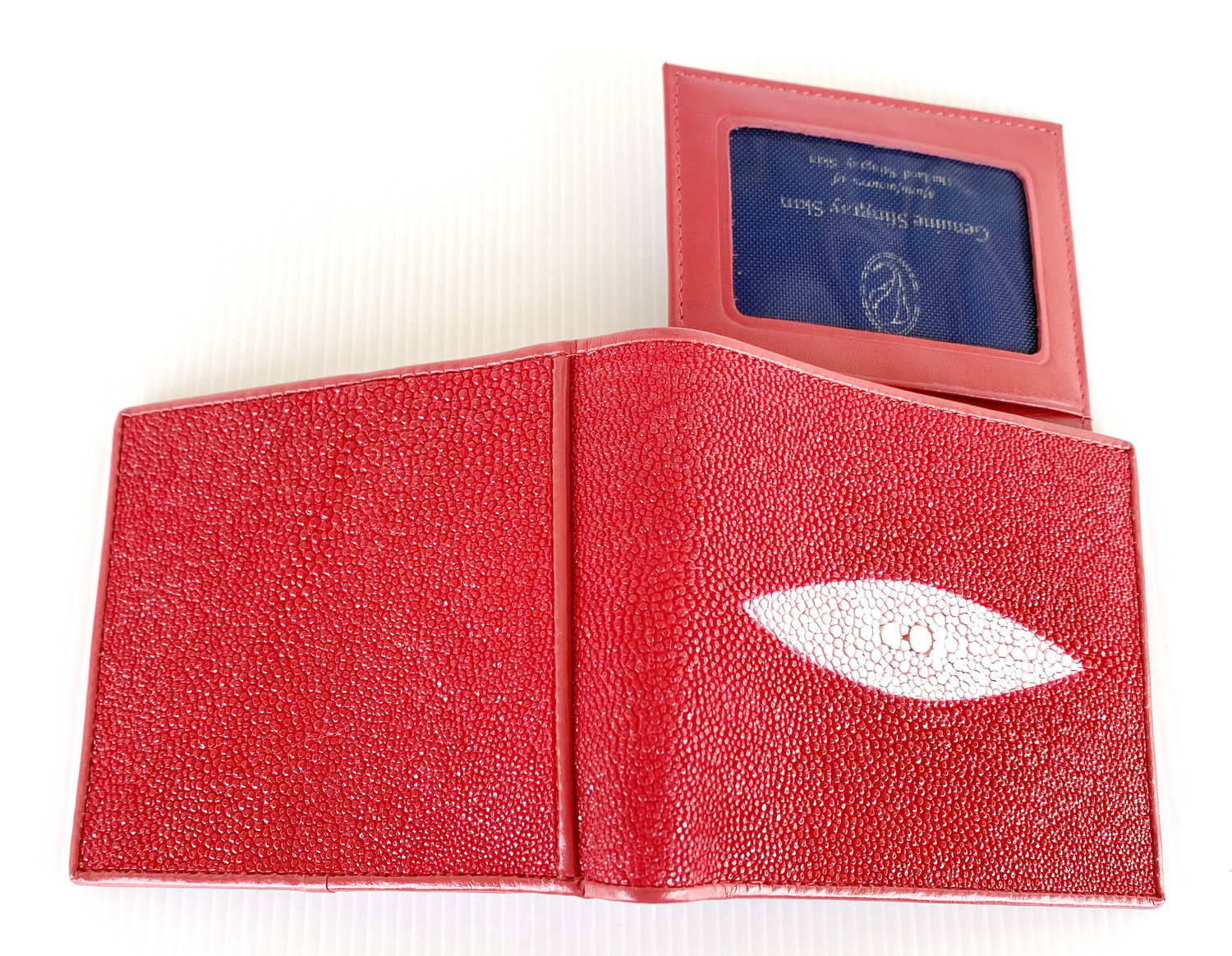 กระเป๋าสตางค์หนังปลากระเบนแท้1ตา แบบสั้น สีแดง