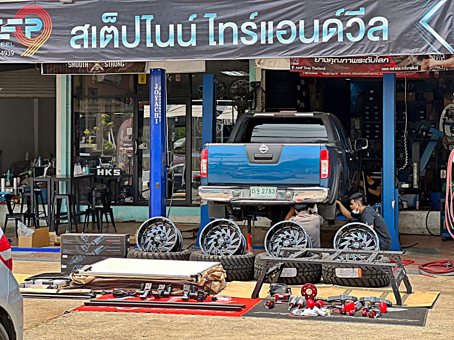 NISSAN_NAVARA_แปลงร่าง ทรงเมกา