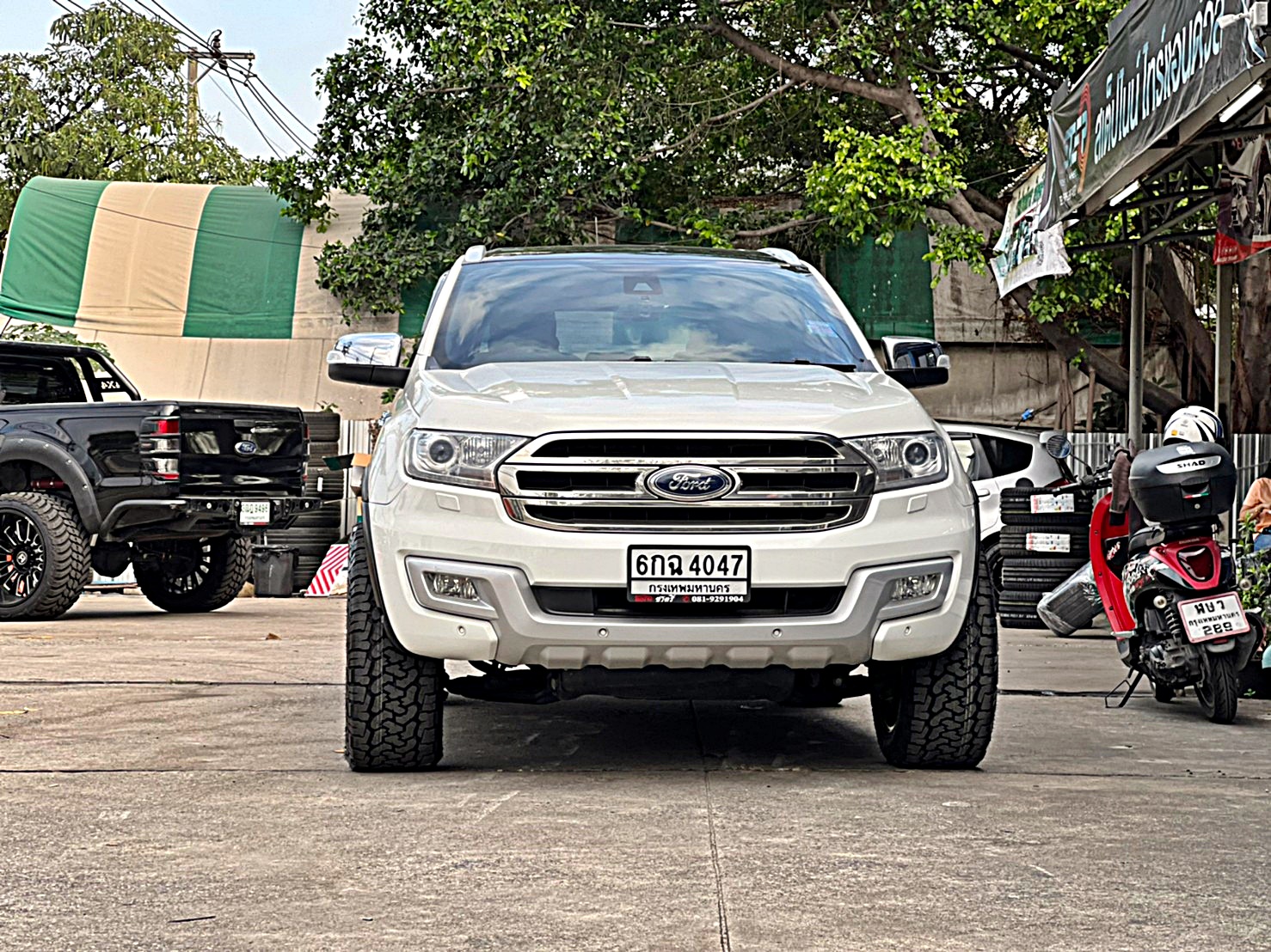 FORD EVEREST แบบไม่ยก