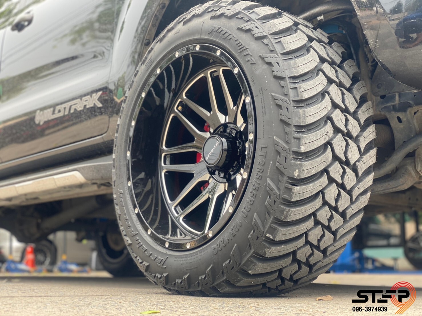 FORD RANGER จากเพชรบุรี แต่งออฟโรดที่ STEP9