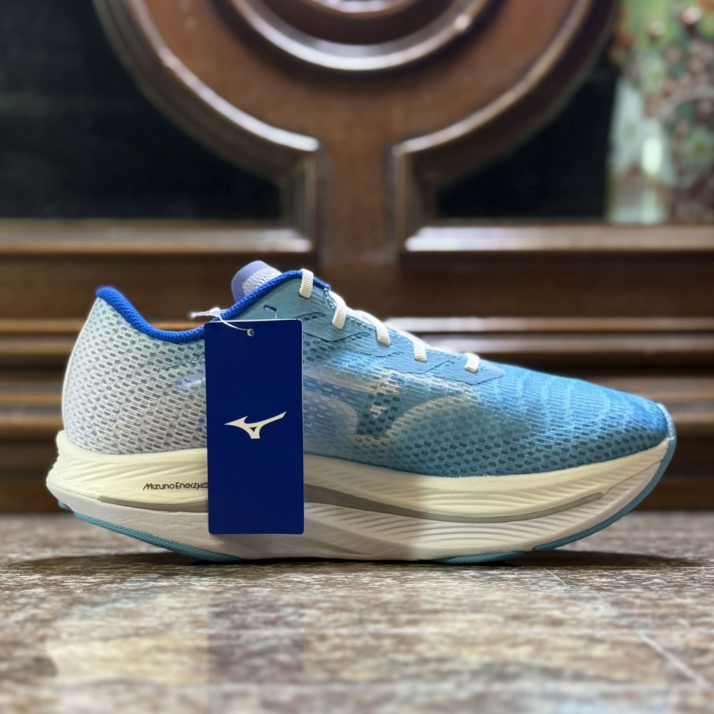 รองเท้าวิ่ง Mizuno Wave Rebellion Flash 2 (M9/10US)