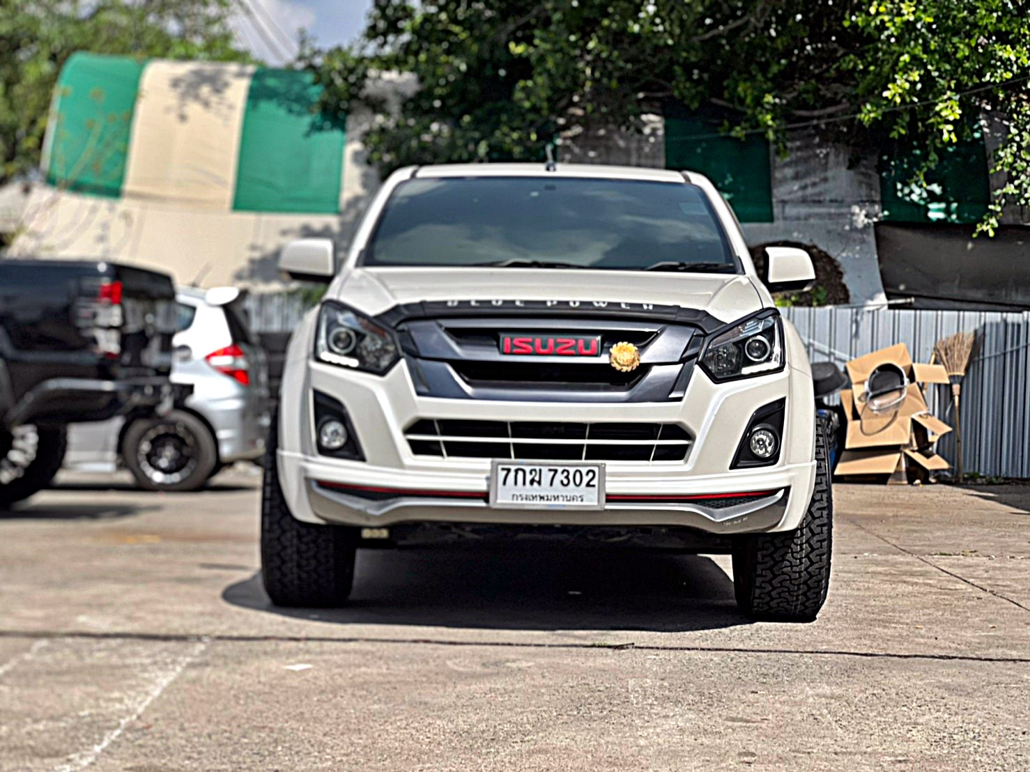 D-MAX แบบไม่ยก