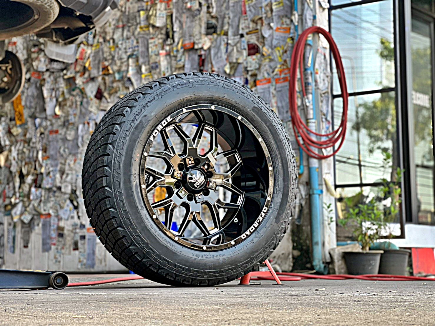 FORD EVEREST ทรงเมกา ล้อ FORCE ที่ STEP9