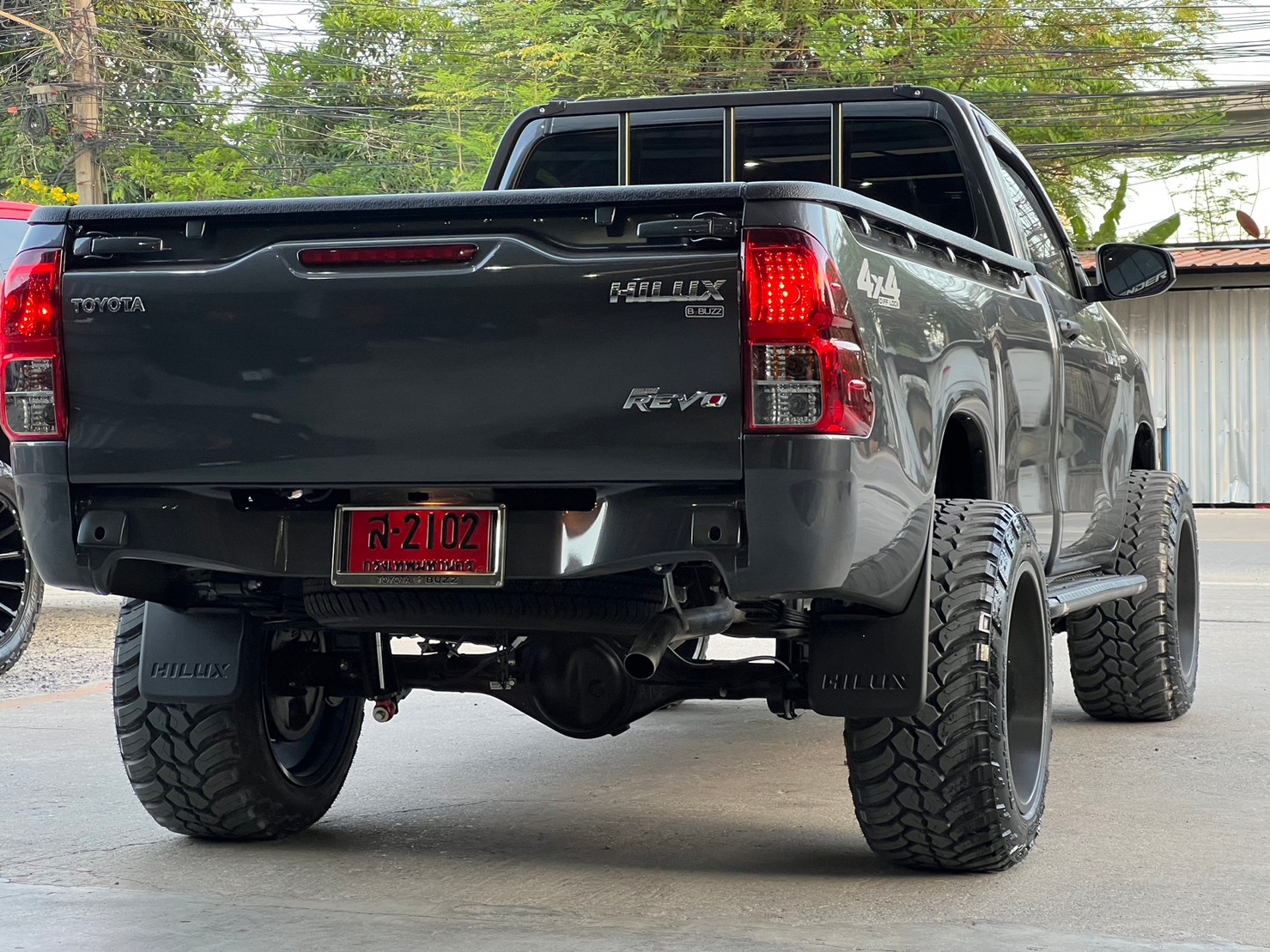 TOYOTA REVO หัวเดียว ทรงเมกา ที่ STEP9