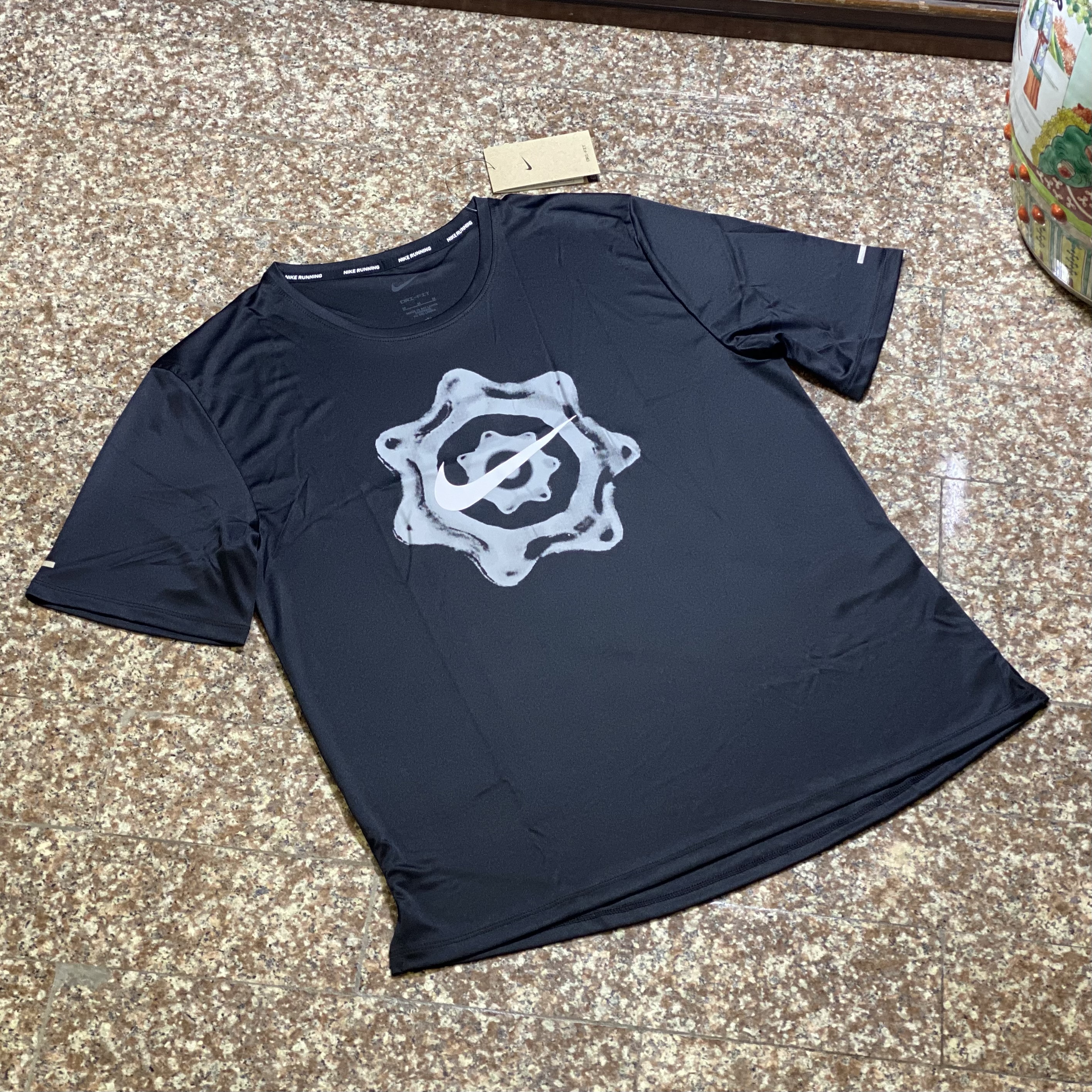 เสื้อวิ่ง Nike Dri-FIT Wild Run Miler Running Shirt (M,L)