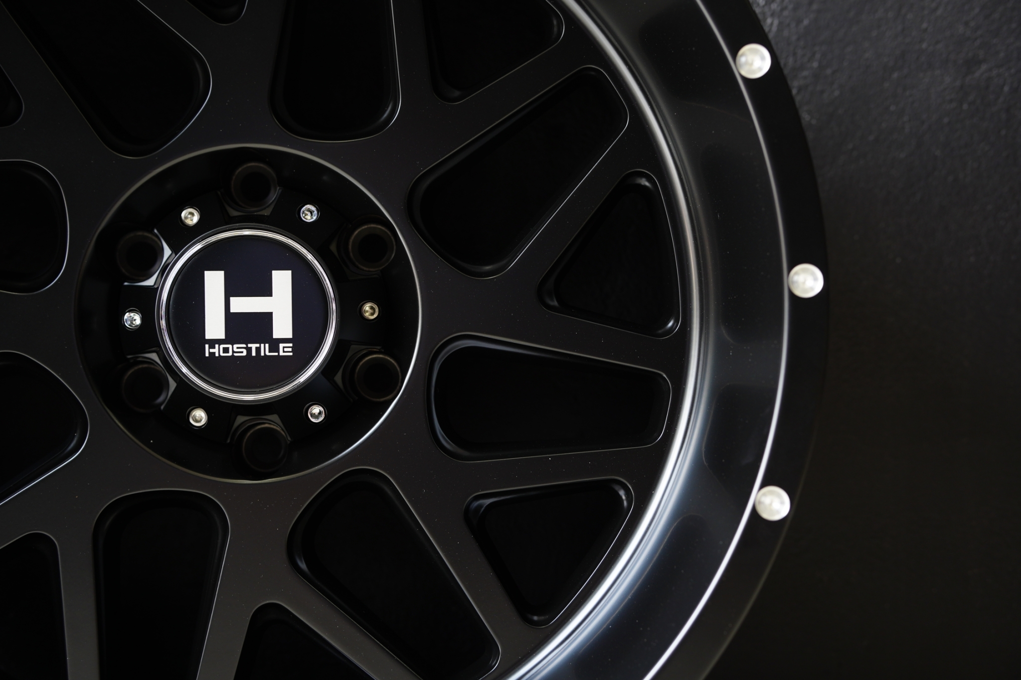 ล้อแท้ HOSTILE H108 ขอบ20 ที่ STEP9 เท่านั้น