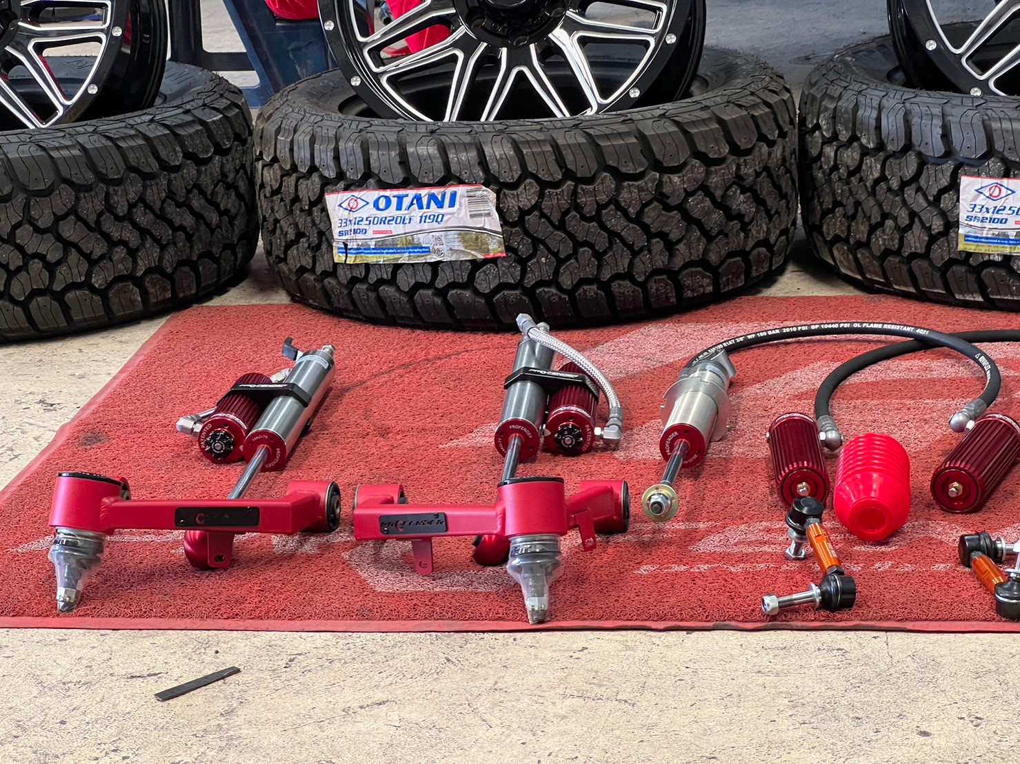 ISUZU MU-X แต่งทรงเมกาที่ STEP9