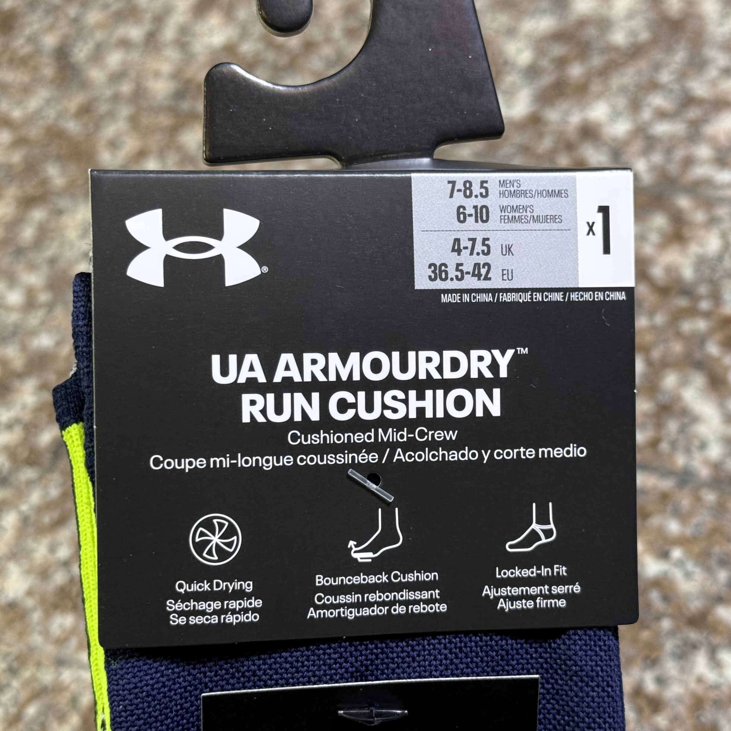 ถุงเท้าวิ่ง Under Armour Cushioned Crew Running Socks ‘Midnight’ (MD,LG)