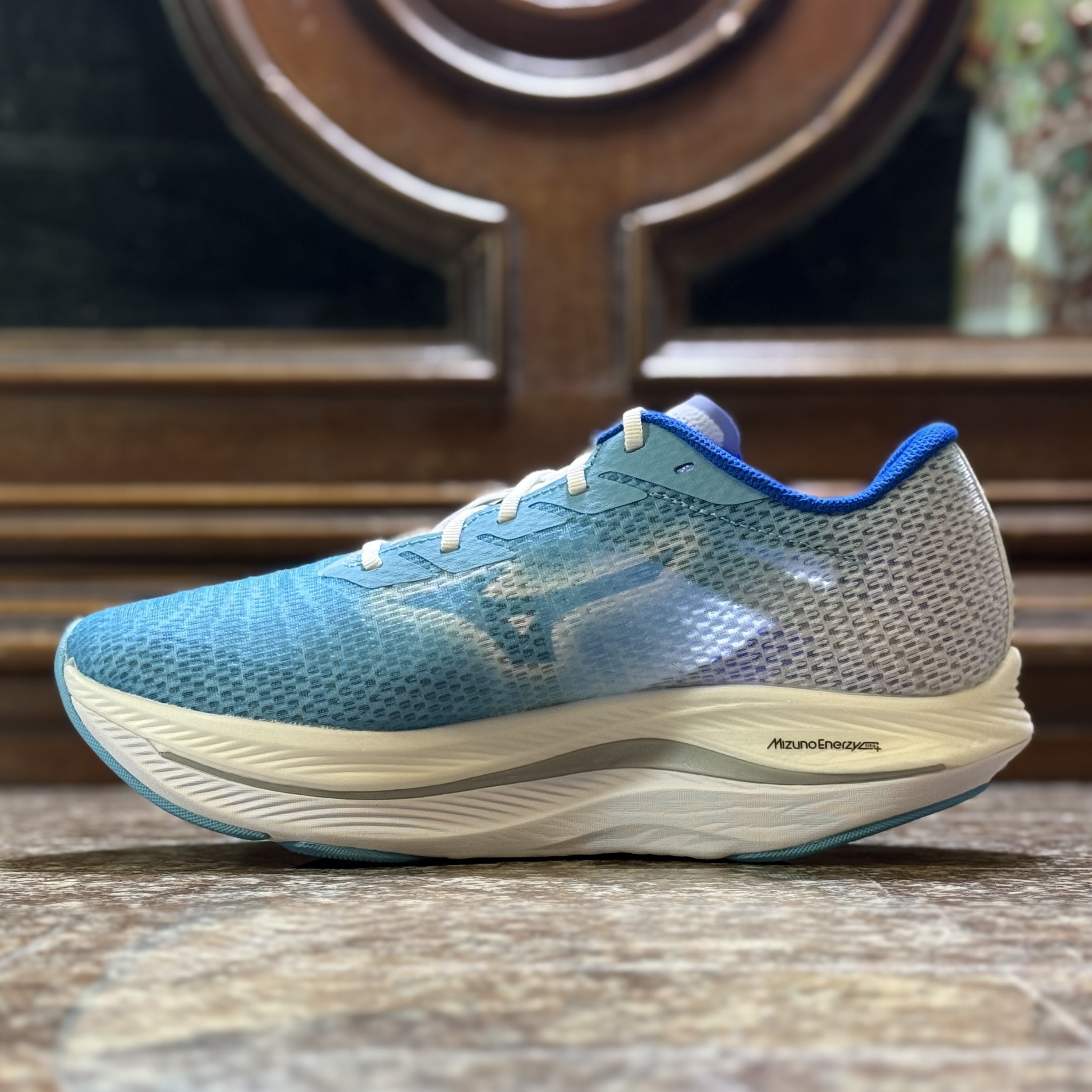 รองเท้าวิ่ง Mizuno Wave Rebellion Flash 2 (M9/10US)