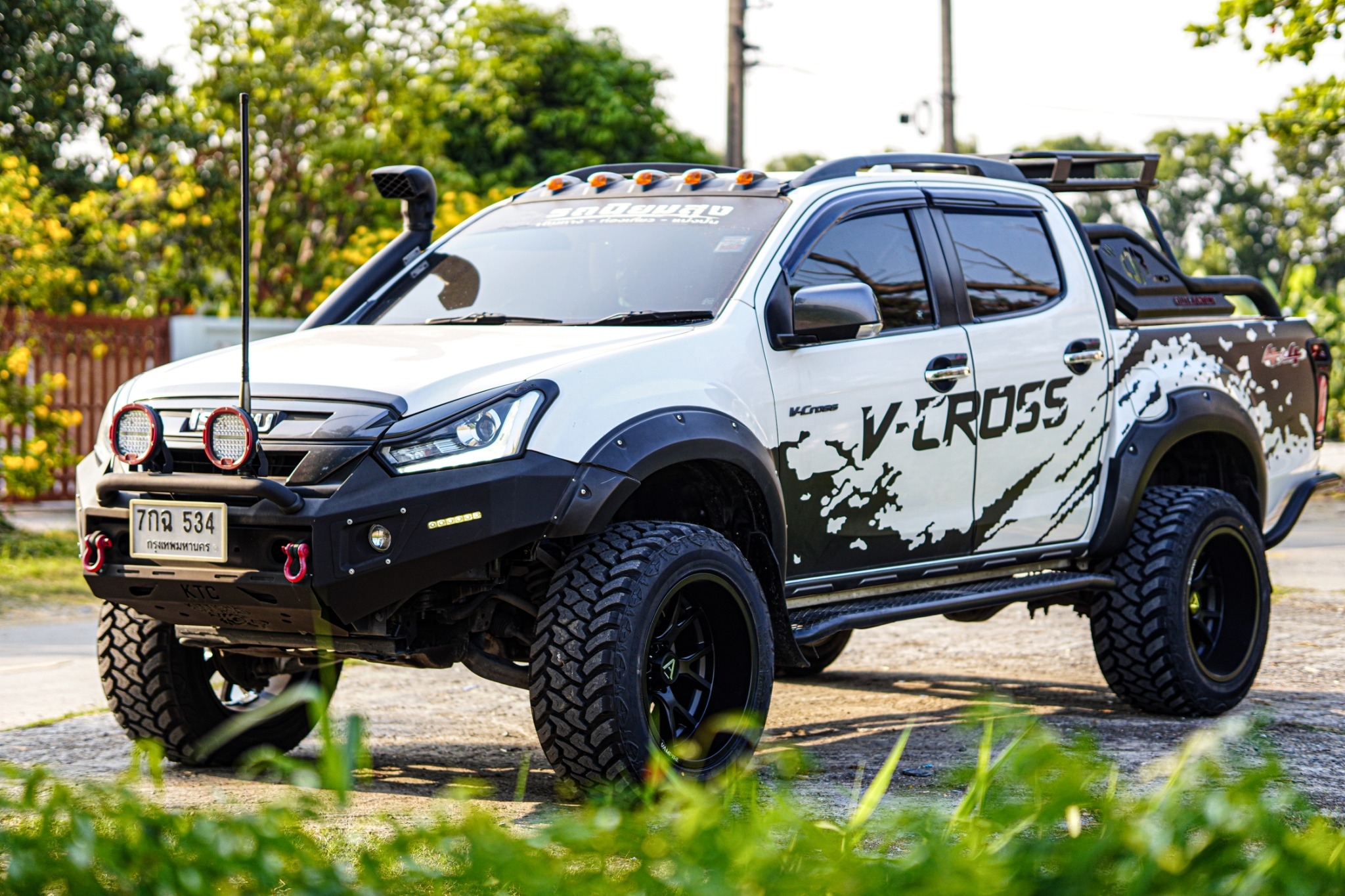 👍ISUZU V-CROSS 👍ชุดโปร ล้อ+ยาง จ่ายแค่ 45900 ปกติ 69000