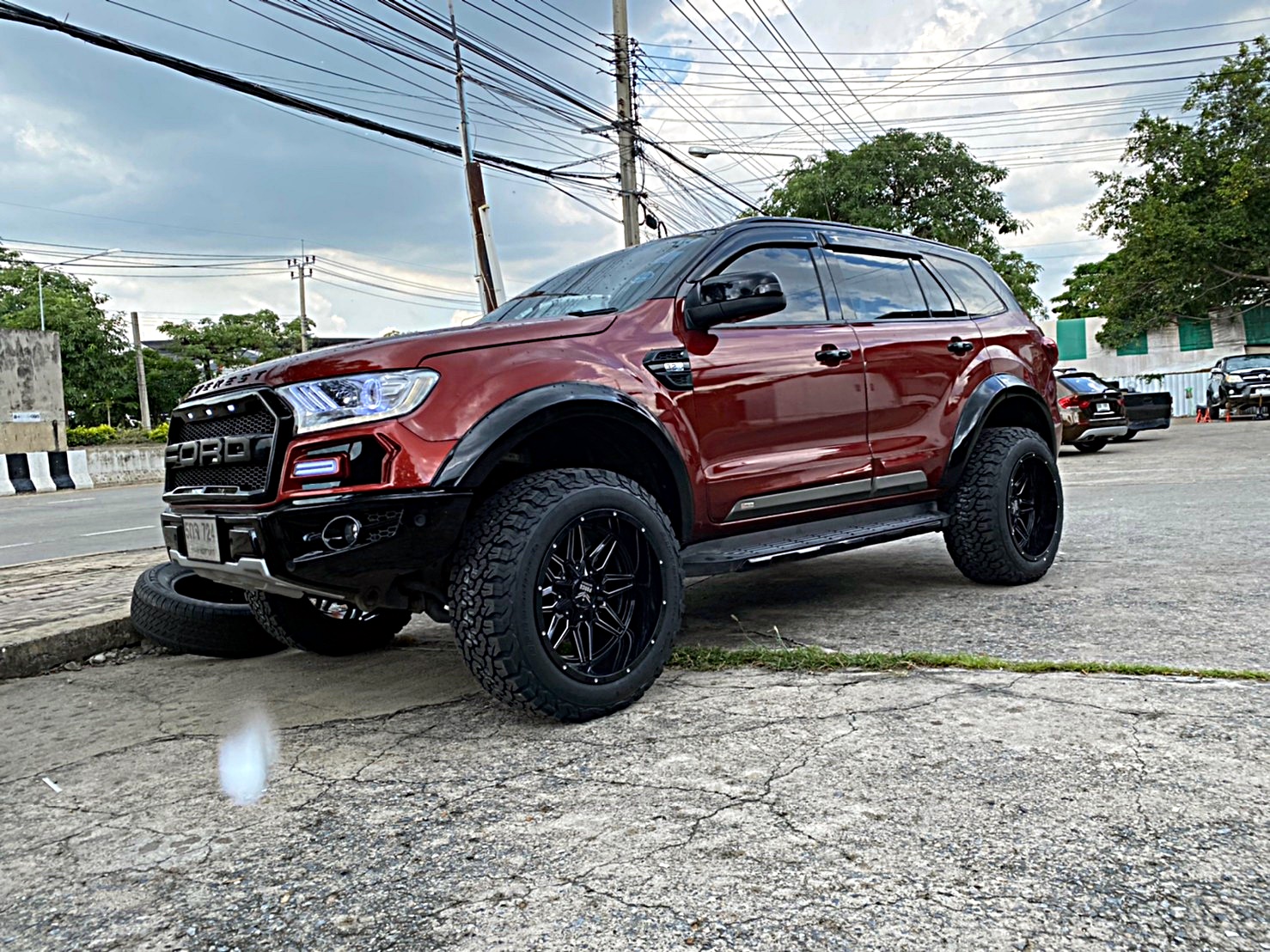 FORD EVEREST จัดทรงเมกาที่ STEP9