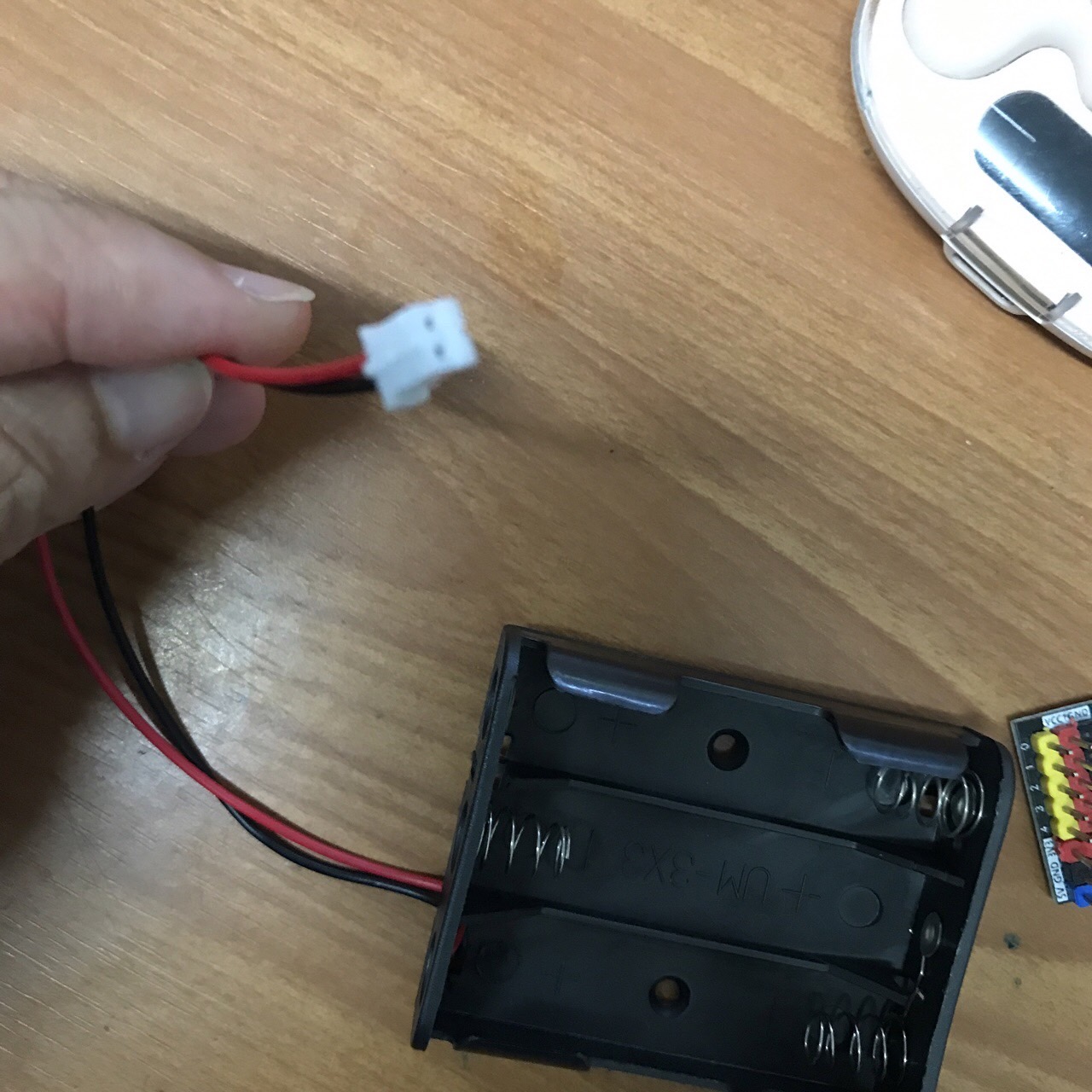 รางถ่านAA 3 ก้อนพร้อมขั้ว JST PH 2.0 mm. 2Pin สำหรับโครงงาน D.I.Y. (AA-3 Battery Holder with JST PH 2.0 connector)