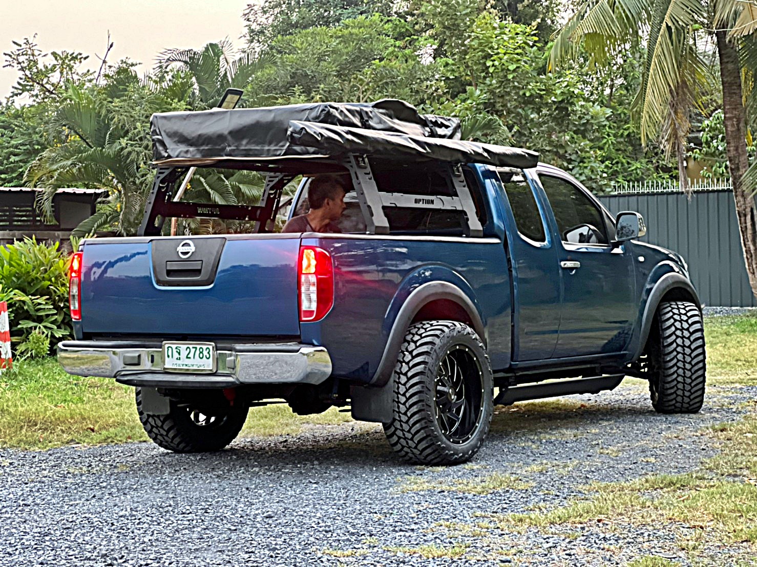 NISSAN_NAVARA_แปลงร่าง ทรงเมกา