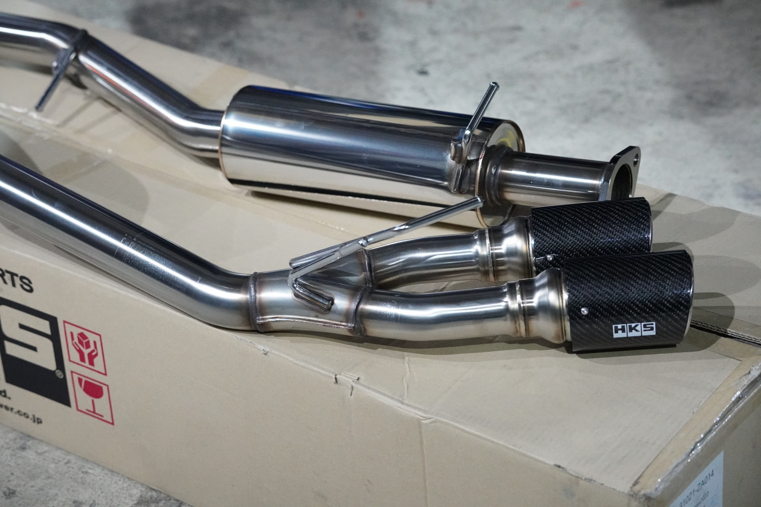 ท่อ HKS ปลายคู่ออกข้าง ใส่ EVERES NEXTGEN ที่ STEP9