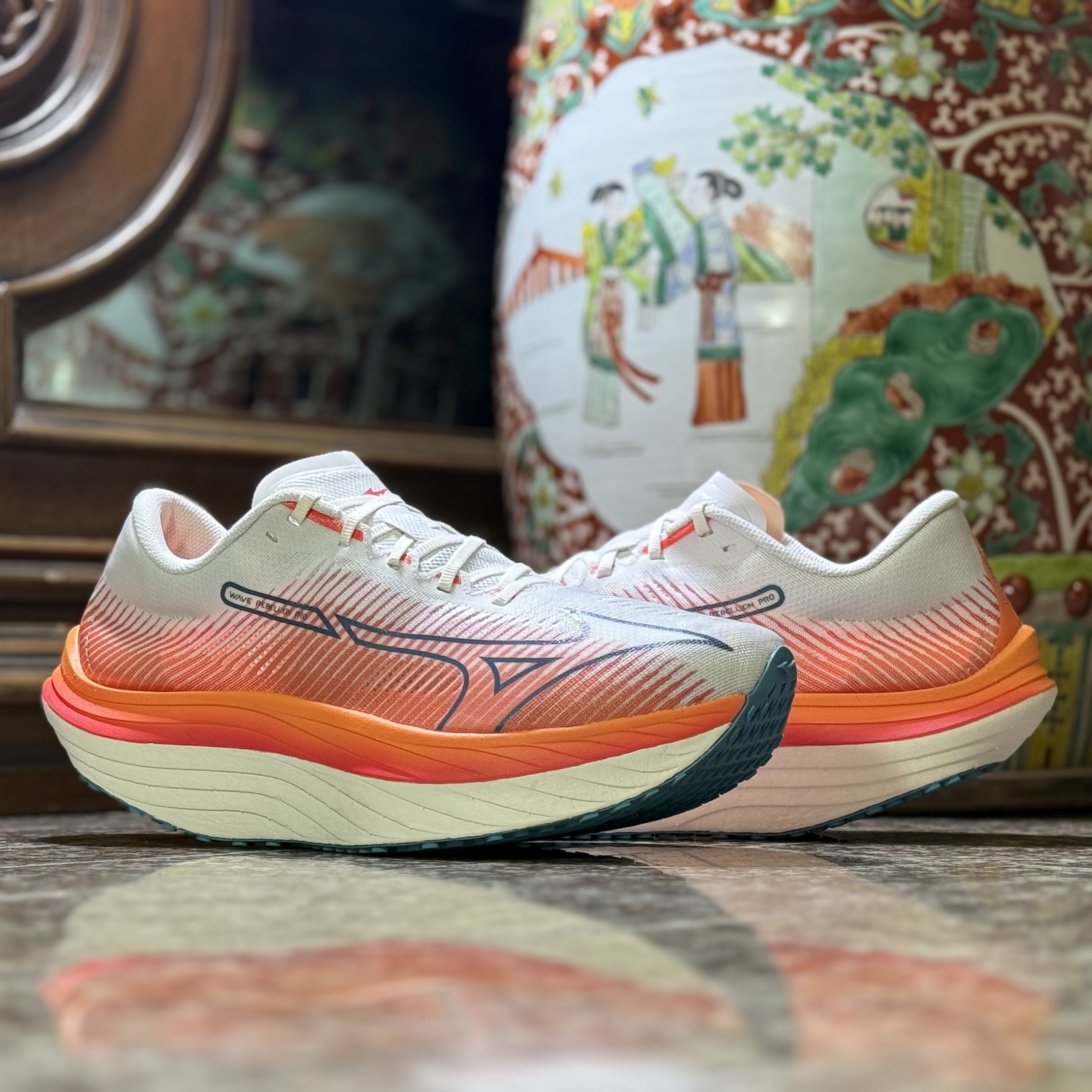 รองเท้าวิ่ง Mizuno Wave Rebellion Pro #มือ2 (M12US)