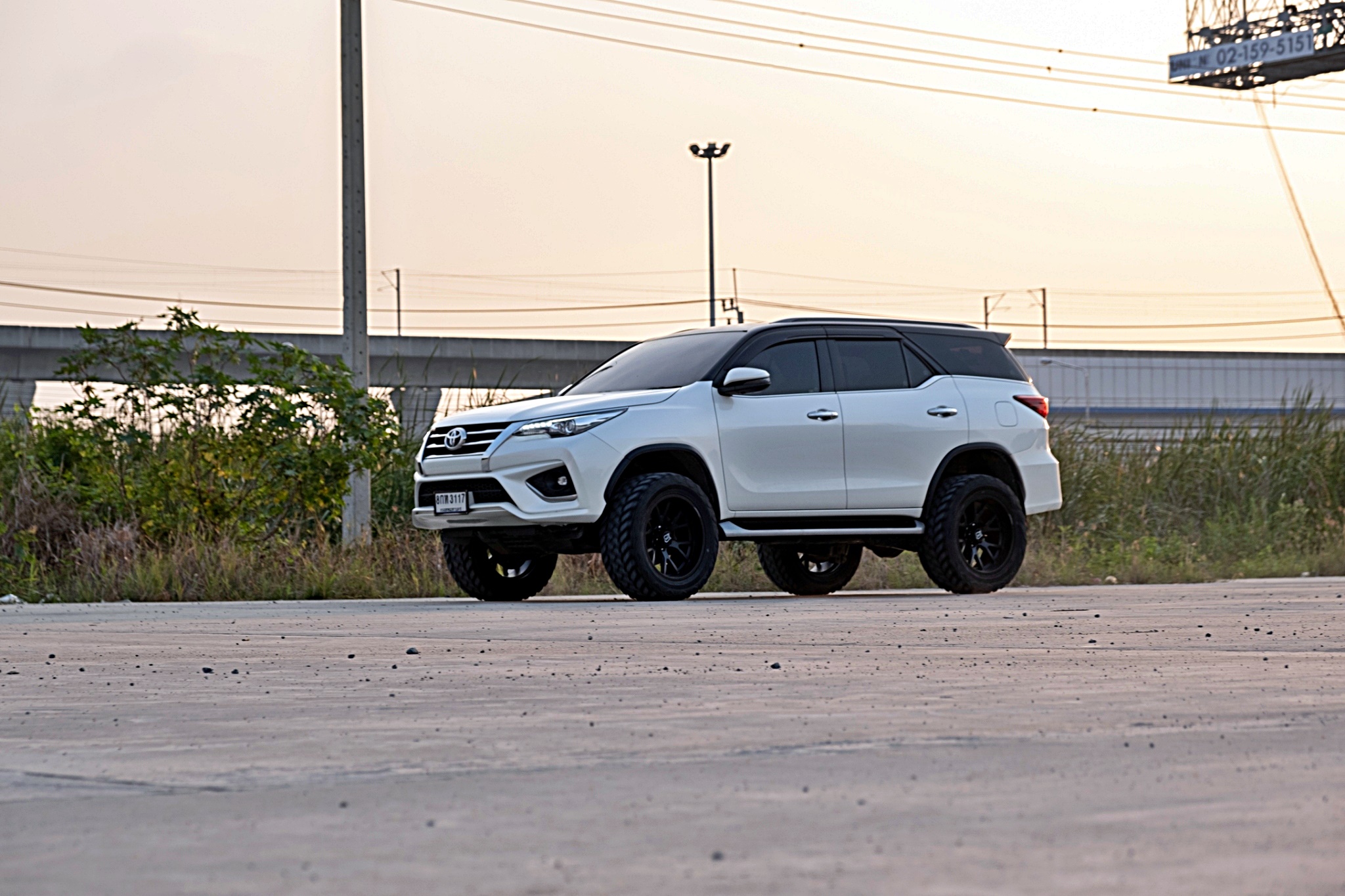 TOYOTA FORTUNER ทรงเมกาที่ STEP9