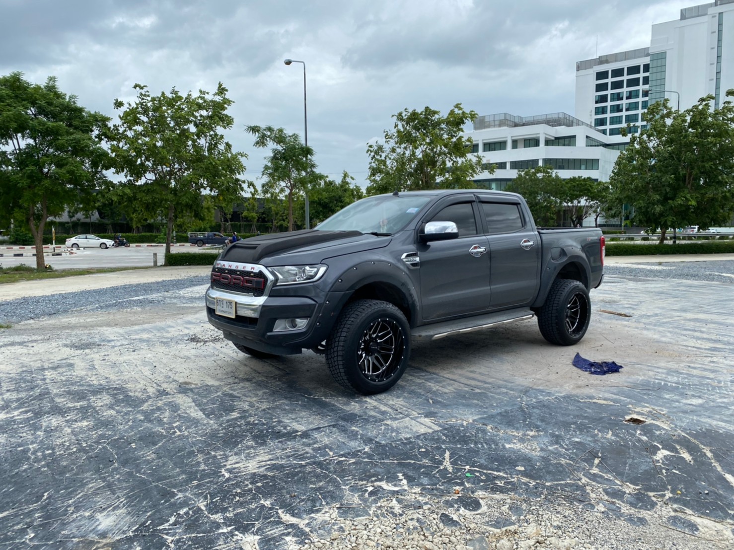 FORD ทรงเมกา ล้อเทพลึกสุดตาราง