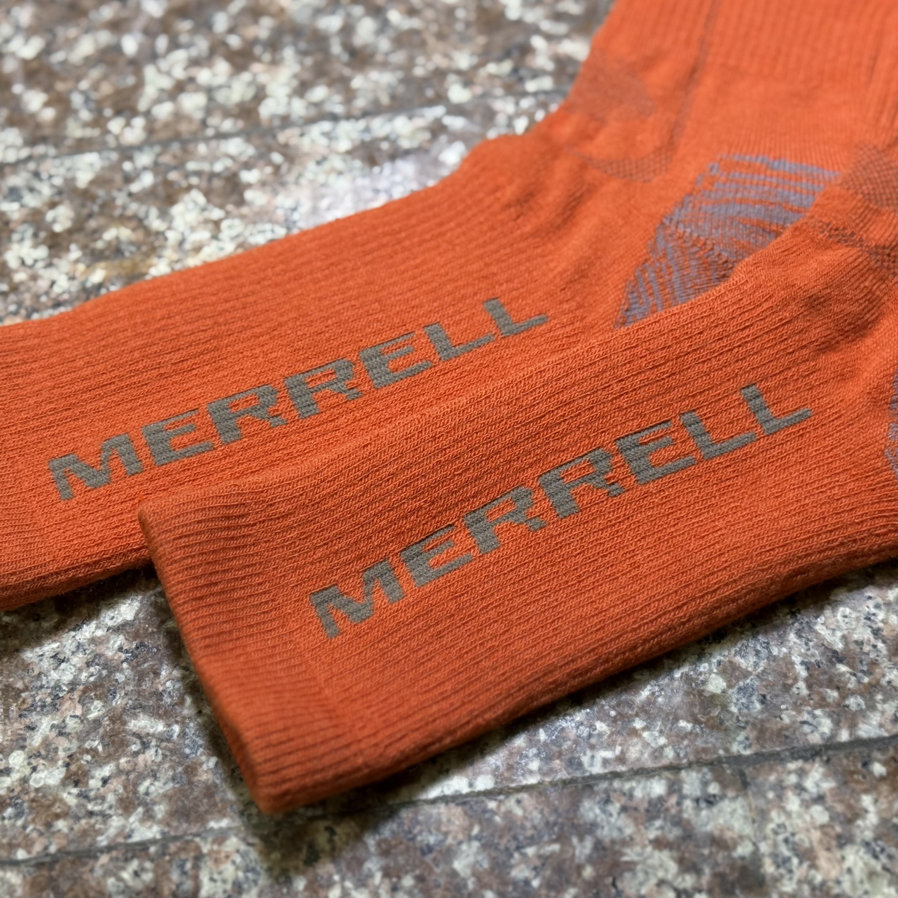 ถุงเท้าวิ่ง Merrell Zoned Hiking Crew Socks ‘ORANGE’ (M)