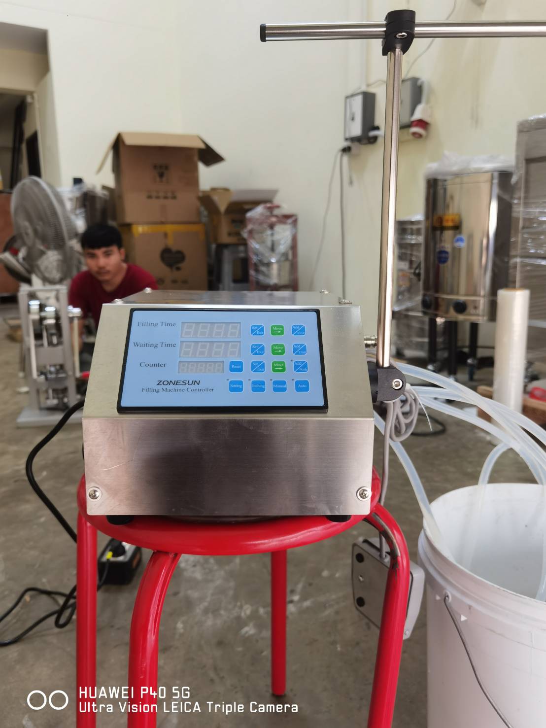 16540 2หัว เครื่องบรรจุของเหลว ตั้งค่าได้ตั้งแต่ 30-4000ml ZS-DPYT2P