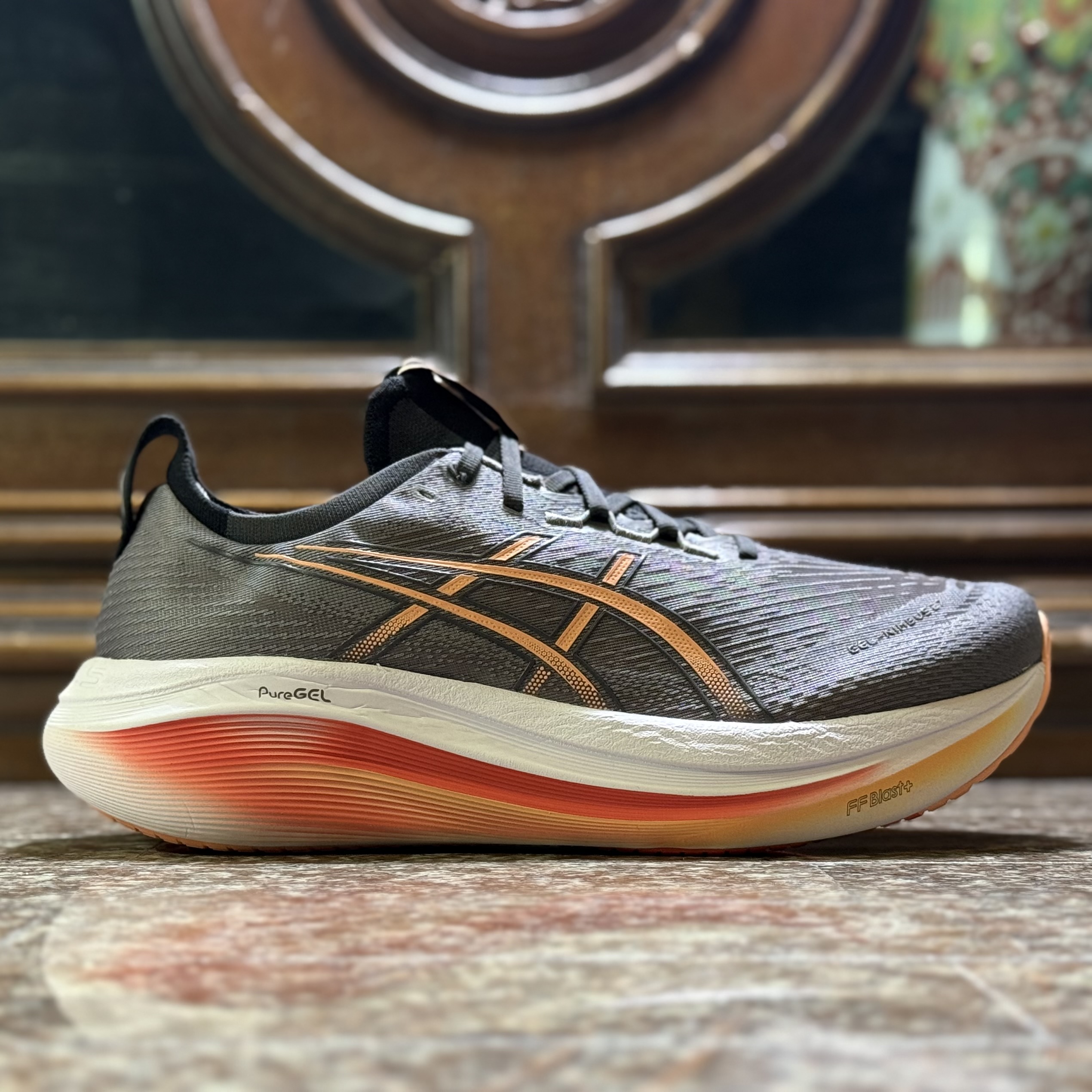 รองเท้าวิ่ง ASICS Gel Nimbus 27 #มือ2 (M10.5US)