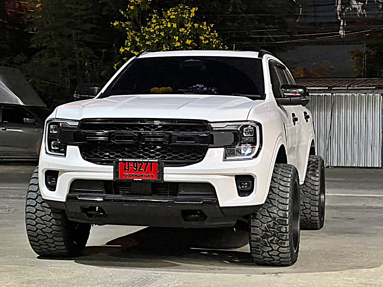 FORD EVEREST NEXTGEN ล้อแท้ HOSTILE H120 ขอบ22 ที่ STEP9