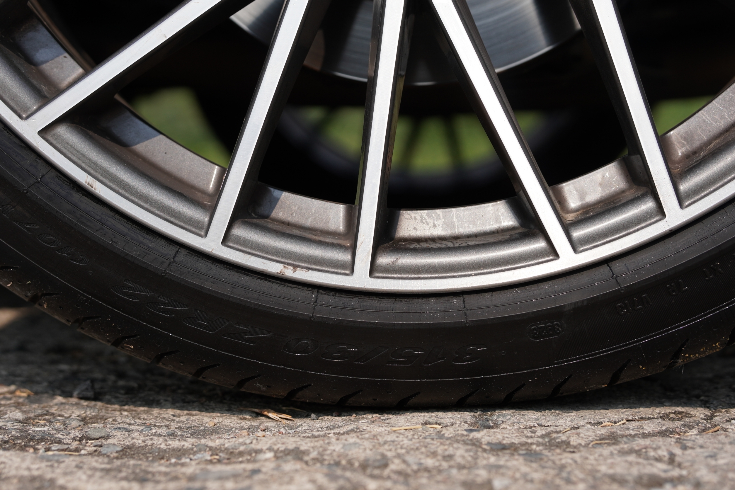 PIRELLI 285/35-22 / 315/30-22 ราคาถูกที่ STEP9