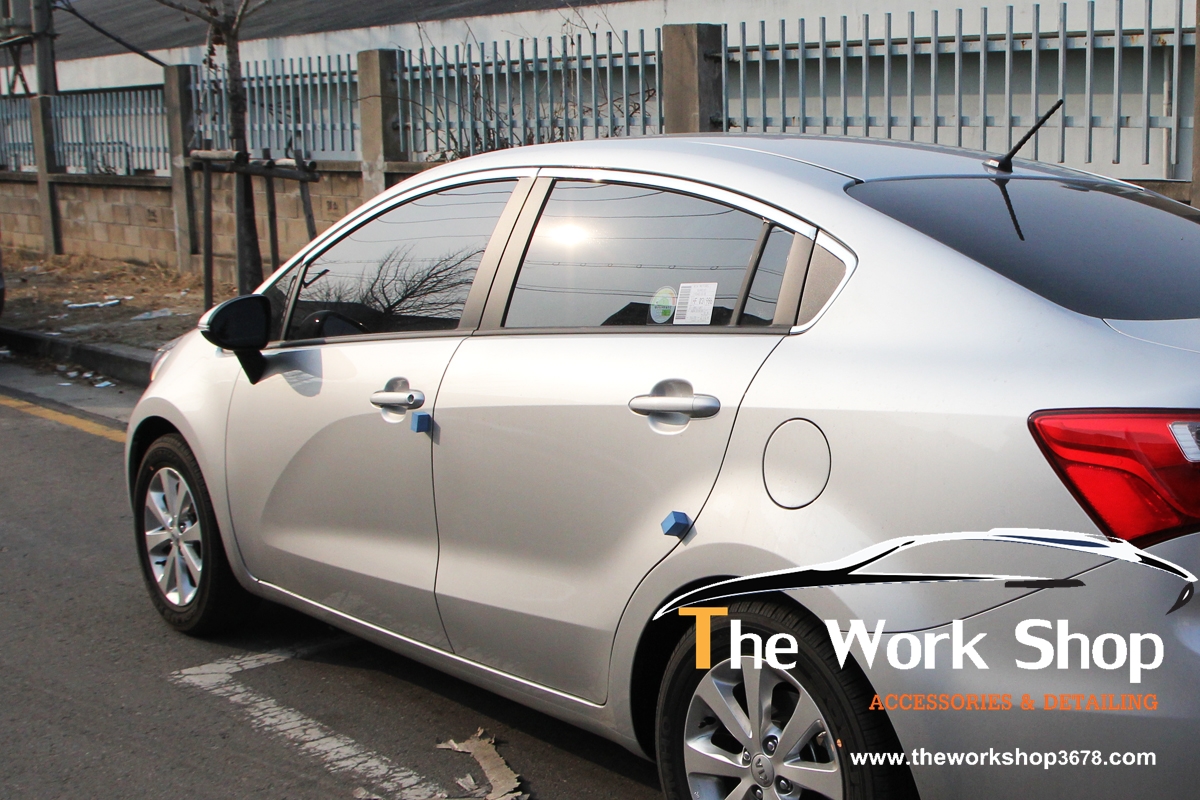Luxury Door Visor / Ssangcarful for Rio 4 Door ( ชุดโครเมี่ยมแต่งขอบกระจกด้านบน )