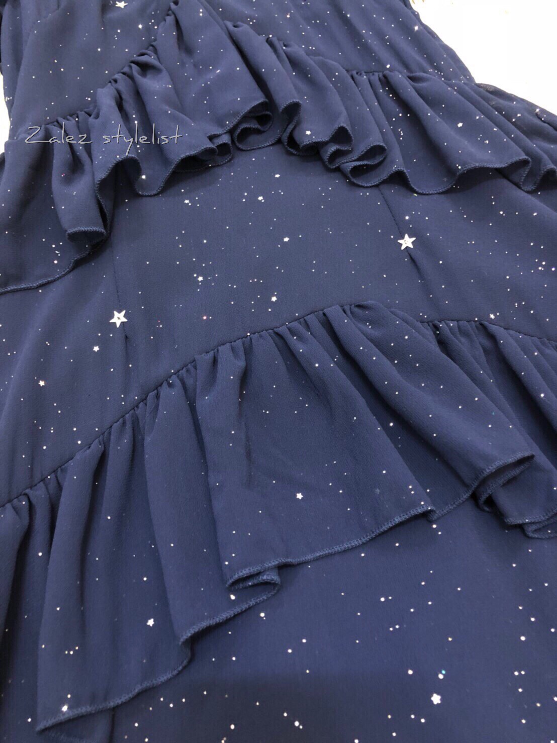 เดรสวิ้งๆ