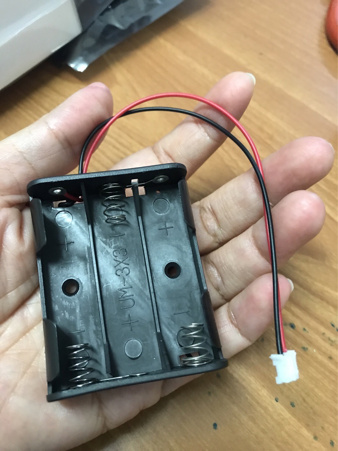 รางถ่านAA 3 ก้อนพร้อมขั้ว JST PH 2.0 mm. 2Pin สำหรับโครงงาน D.I.Y. (AA-3 Battery Holder with JST PH 2.0 connector)